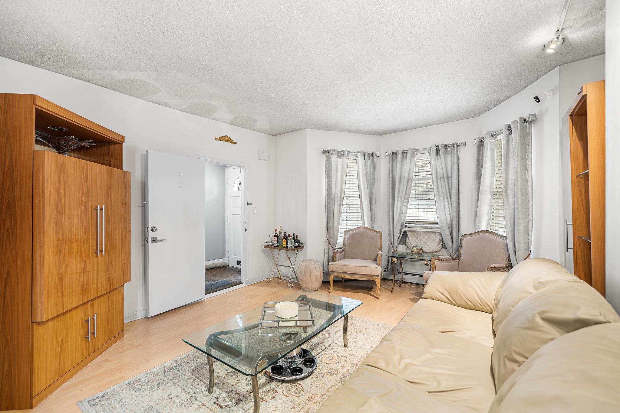 306 BERGENLINE AVE