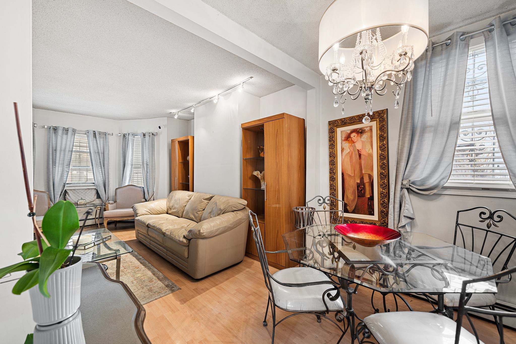 306 BERGENLINE AVE