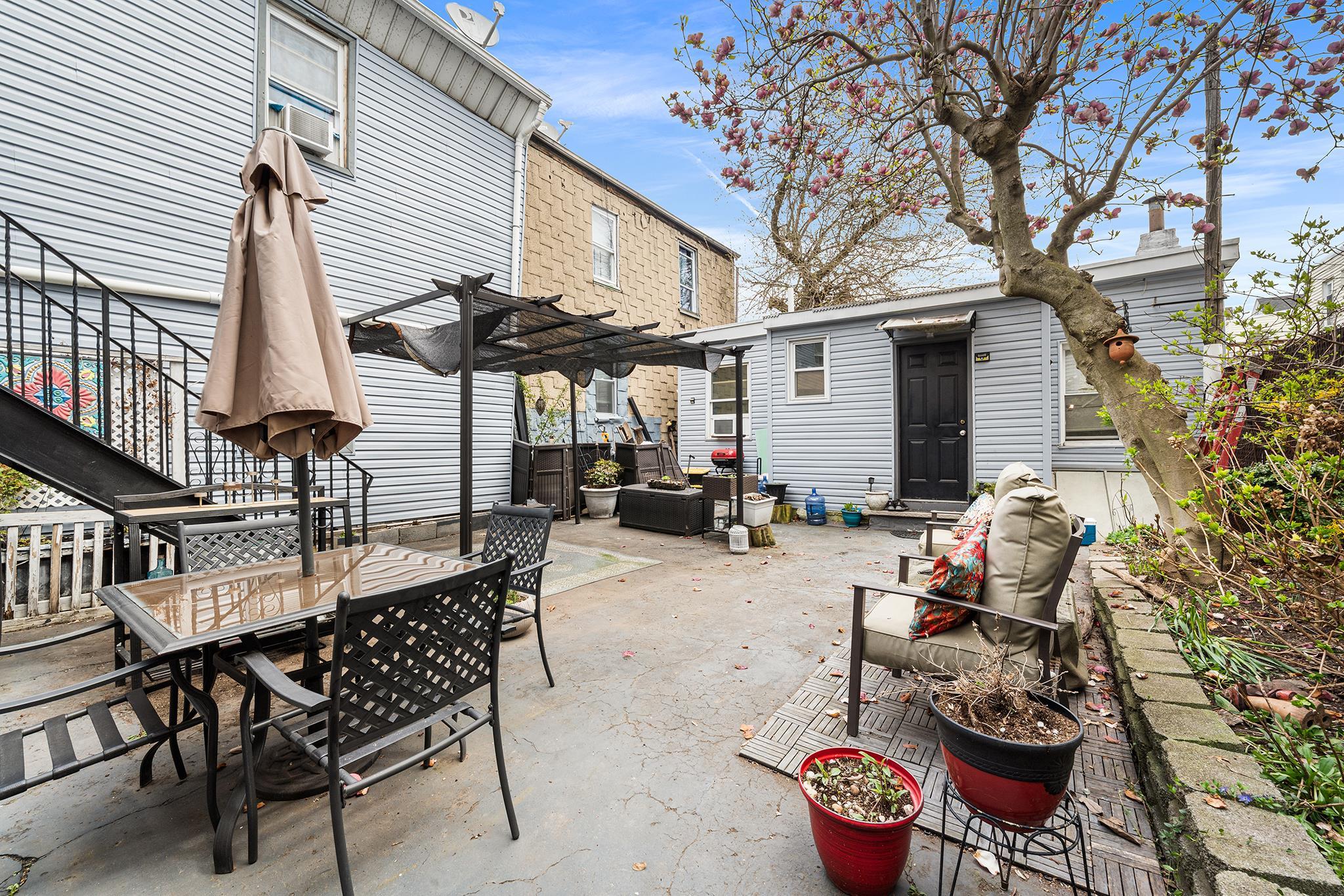 306 BERGENLINE AVE