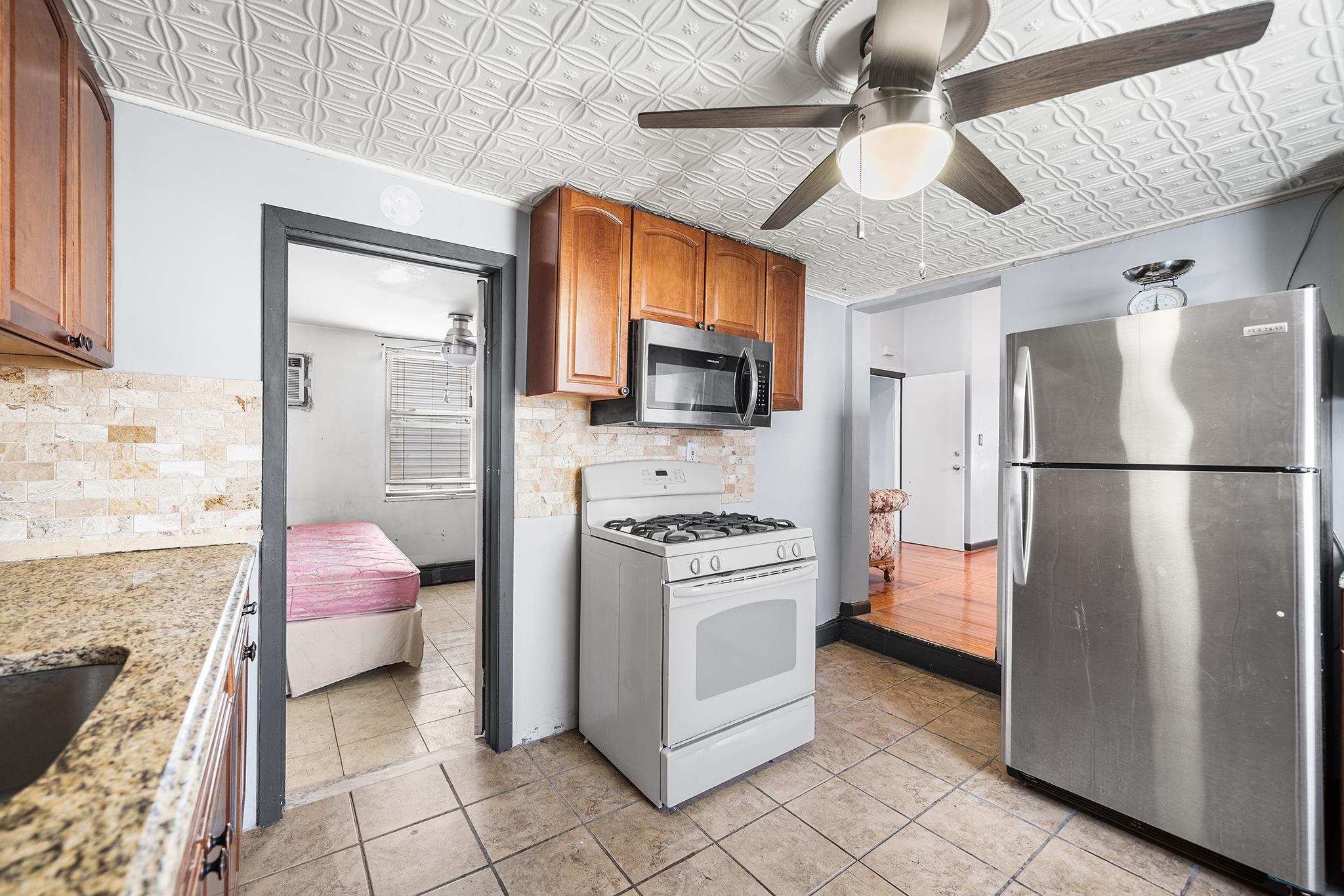 306 BERGENLINE AVE
