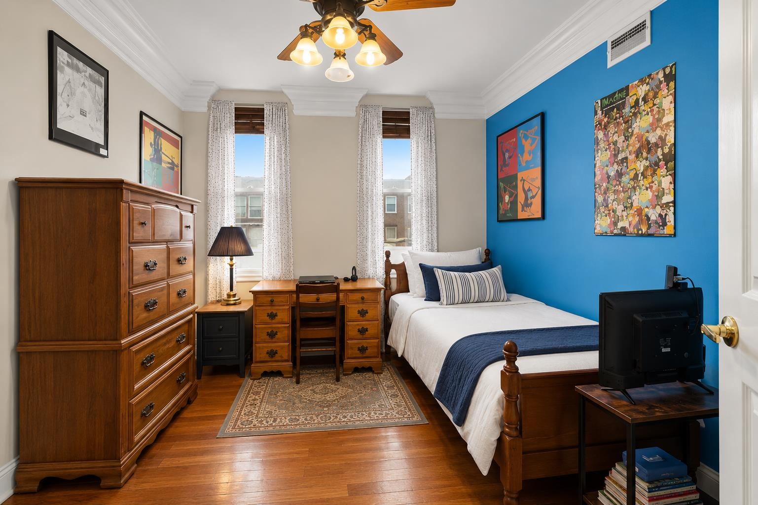 207 OGDEN AVE Unit: 1L
