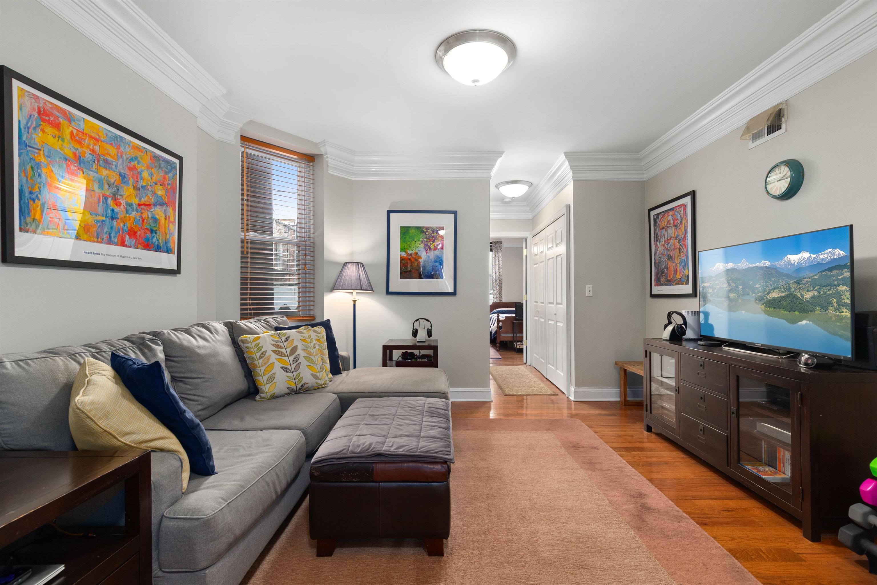 207 OGDEN AVE Unit: 1L