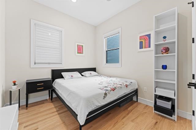 93 PEARSALL AVE