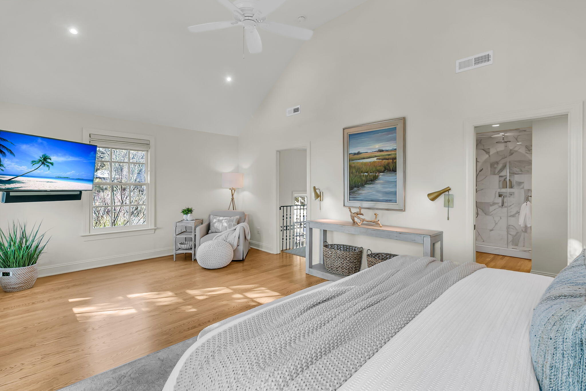 14 1/2 Murray Boulevard