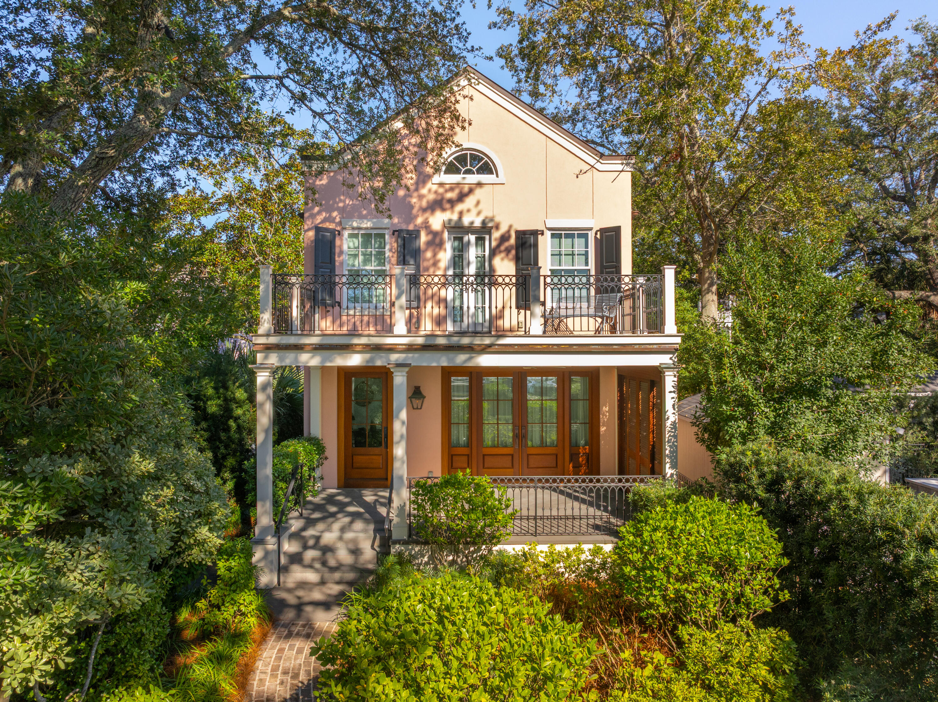 14 1/2 Murray Boulevard