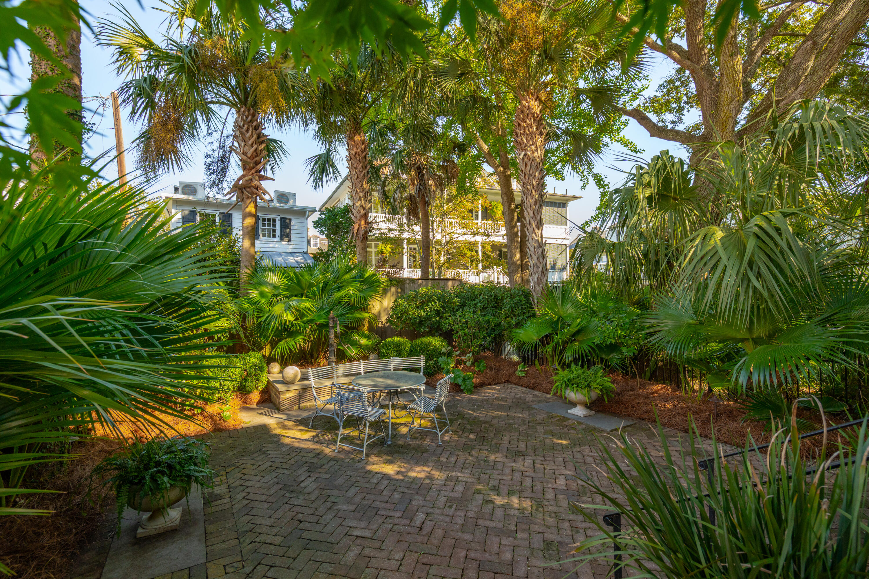 14 1/2 Murray Boulevard