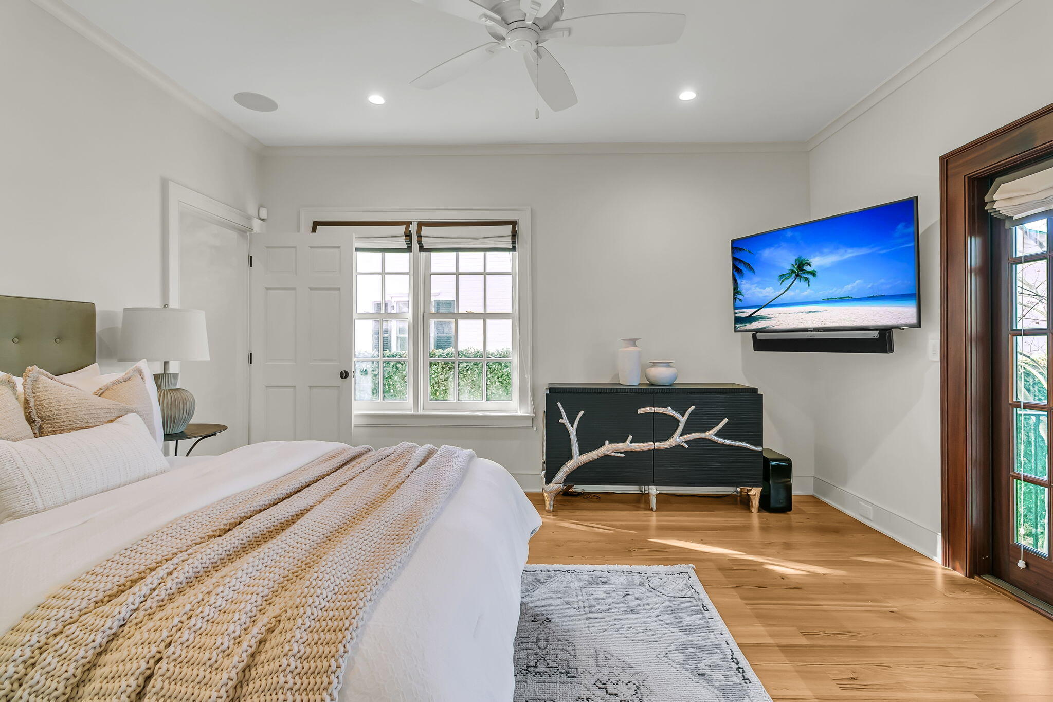 14 1/2 Murray Boulevard