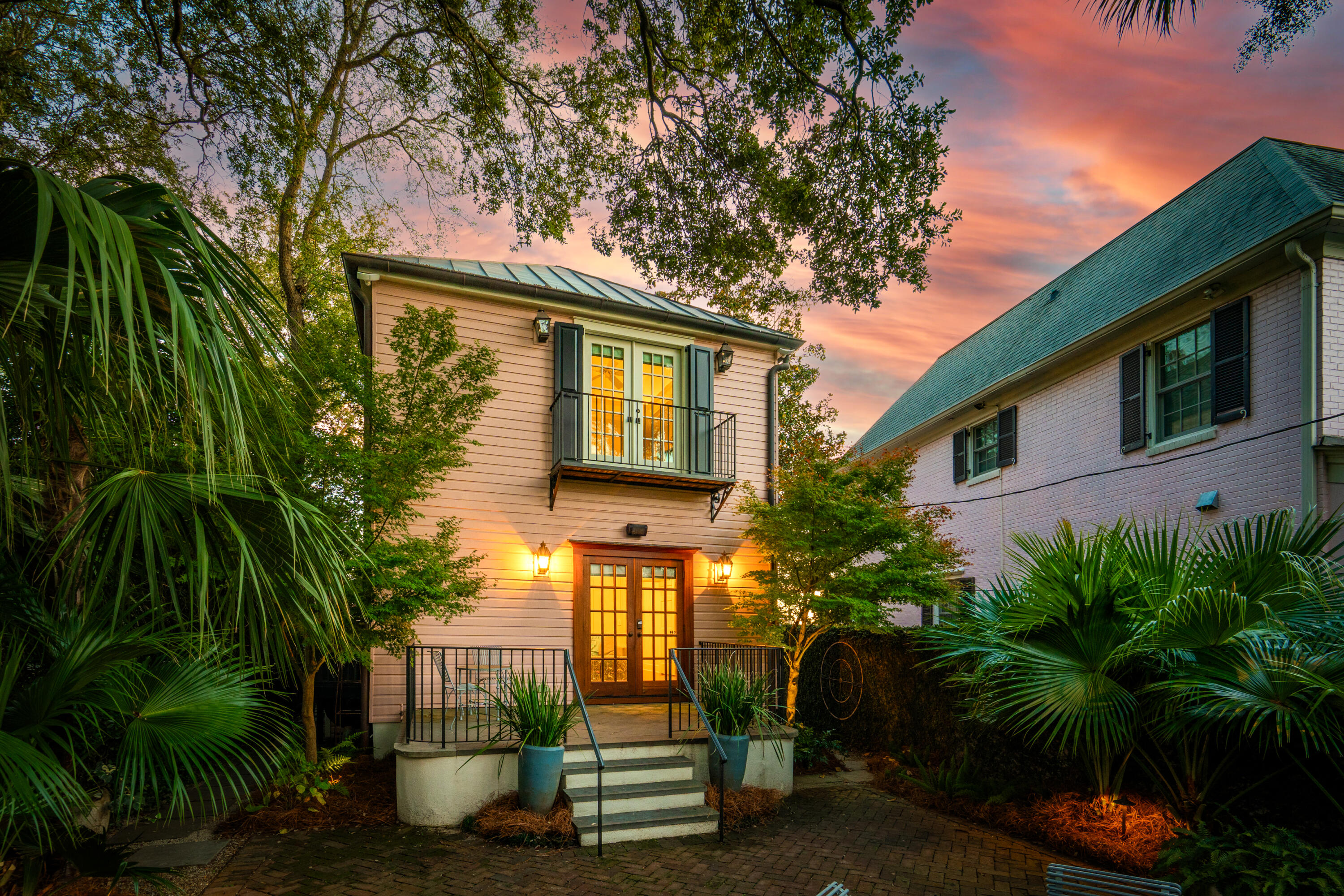 14 1/2 Murray Boulevard