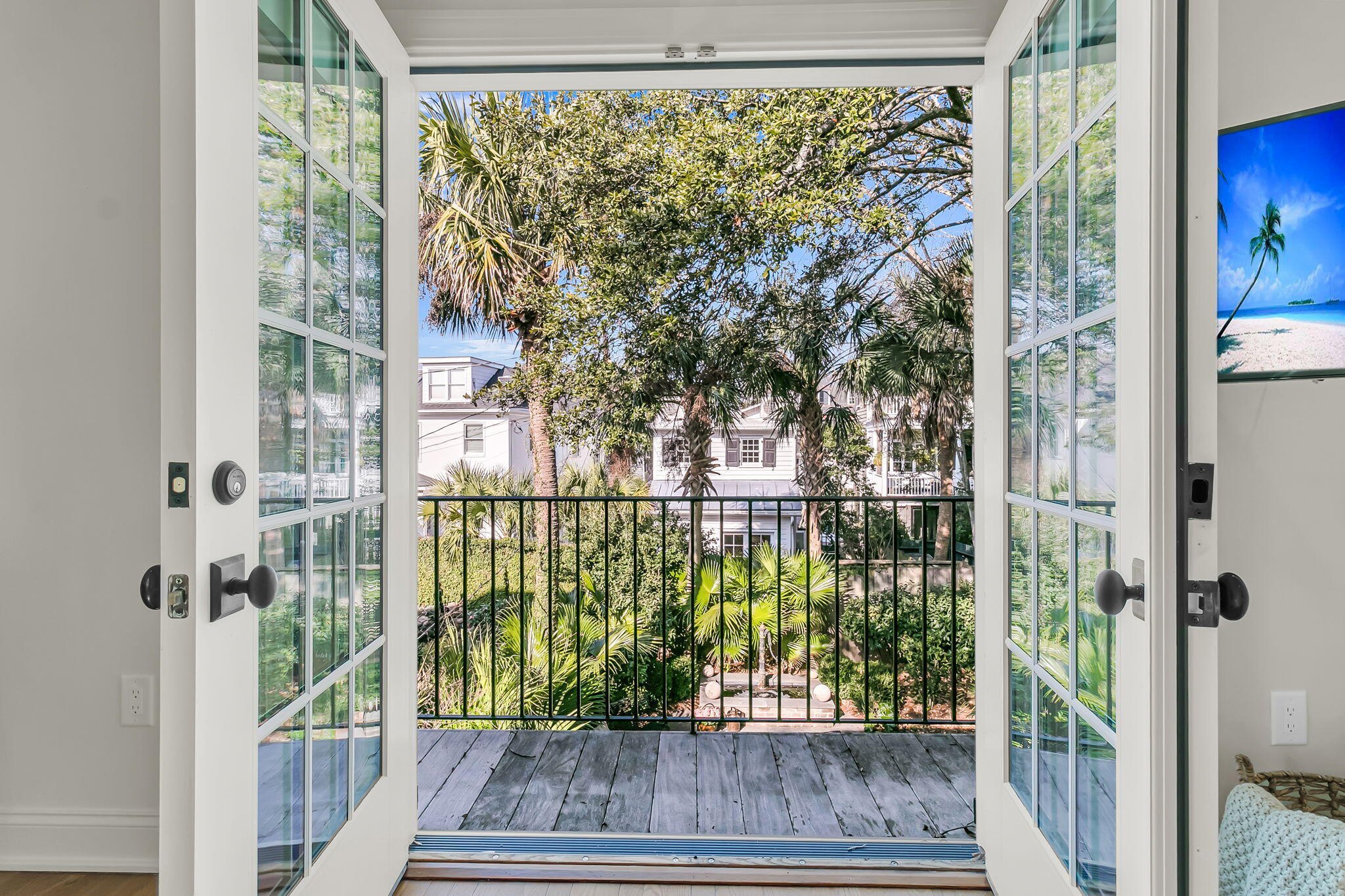 14 1/2 Murray Boulevard