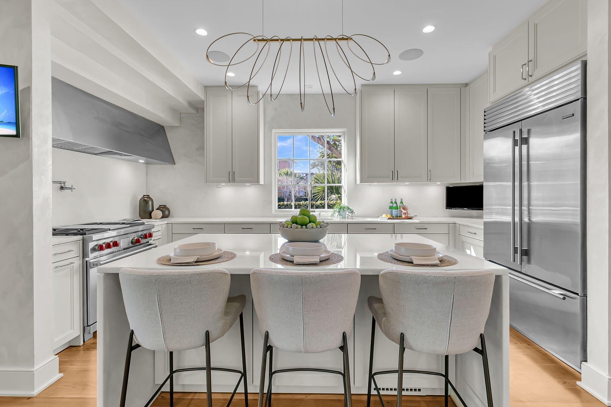 14 1/2 Murray Boulevard