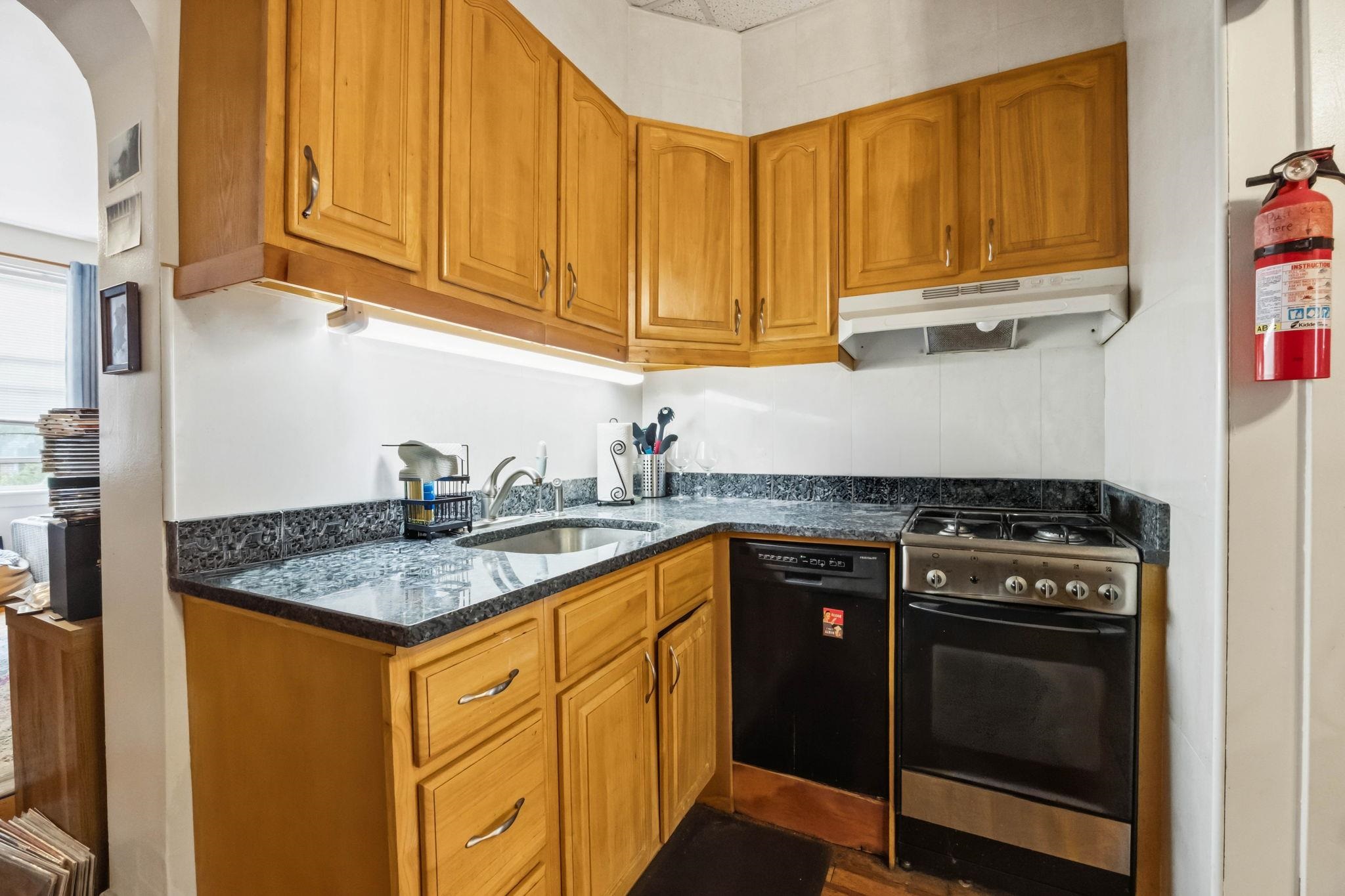 339 PARK AVE Unit: A