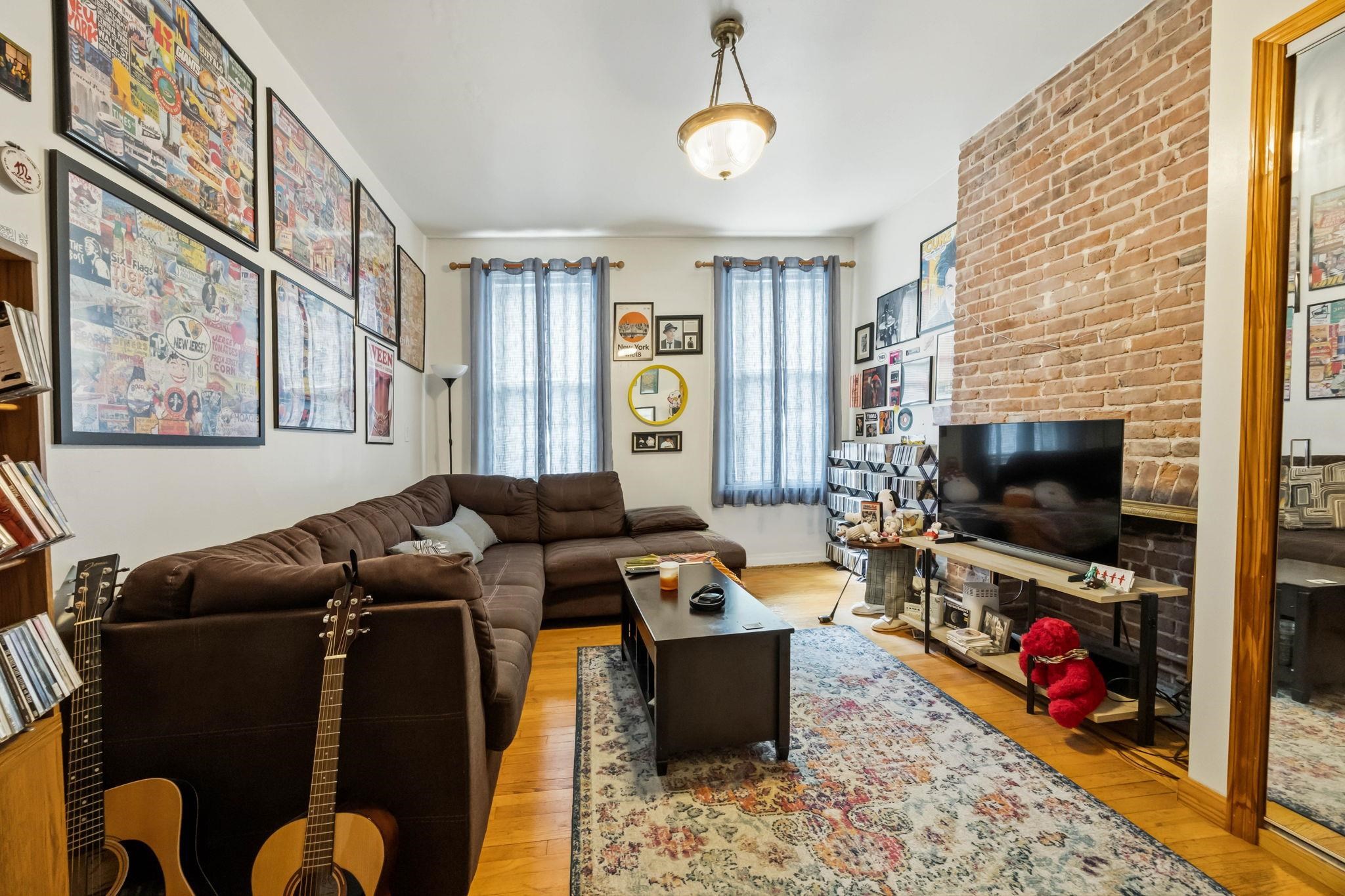 339 PARK AVE Unit: A