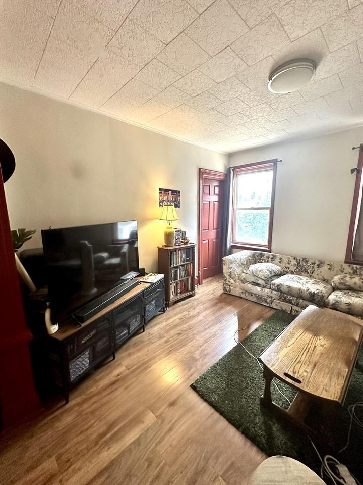340 2ND ST Unit: 2