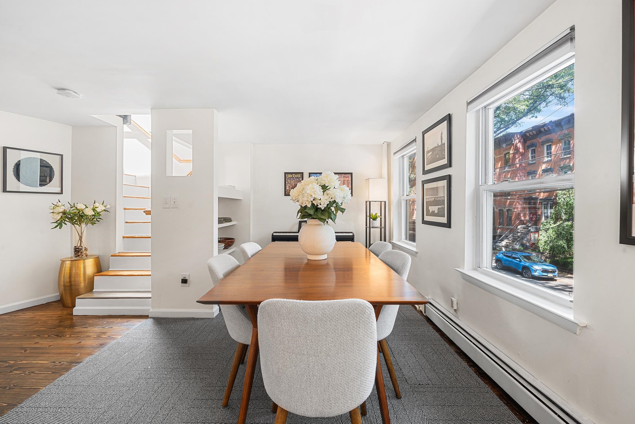 235 7TH ST Unit: 2