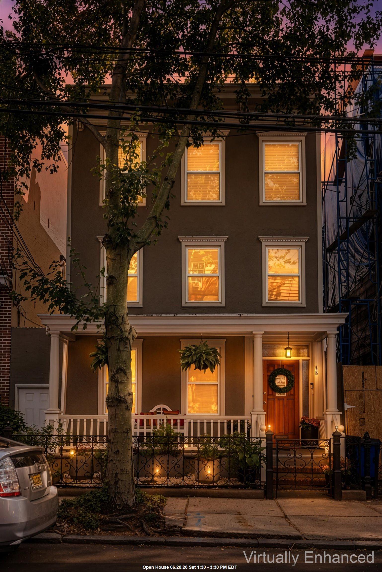 235 7TH ST Unit: 2