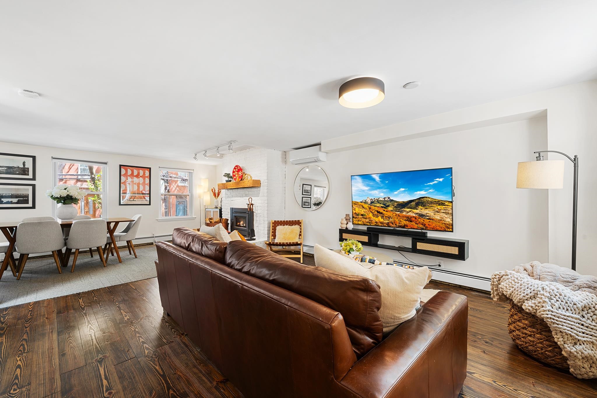 235 7TH ST Unit: 2