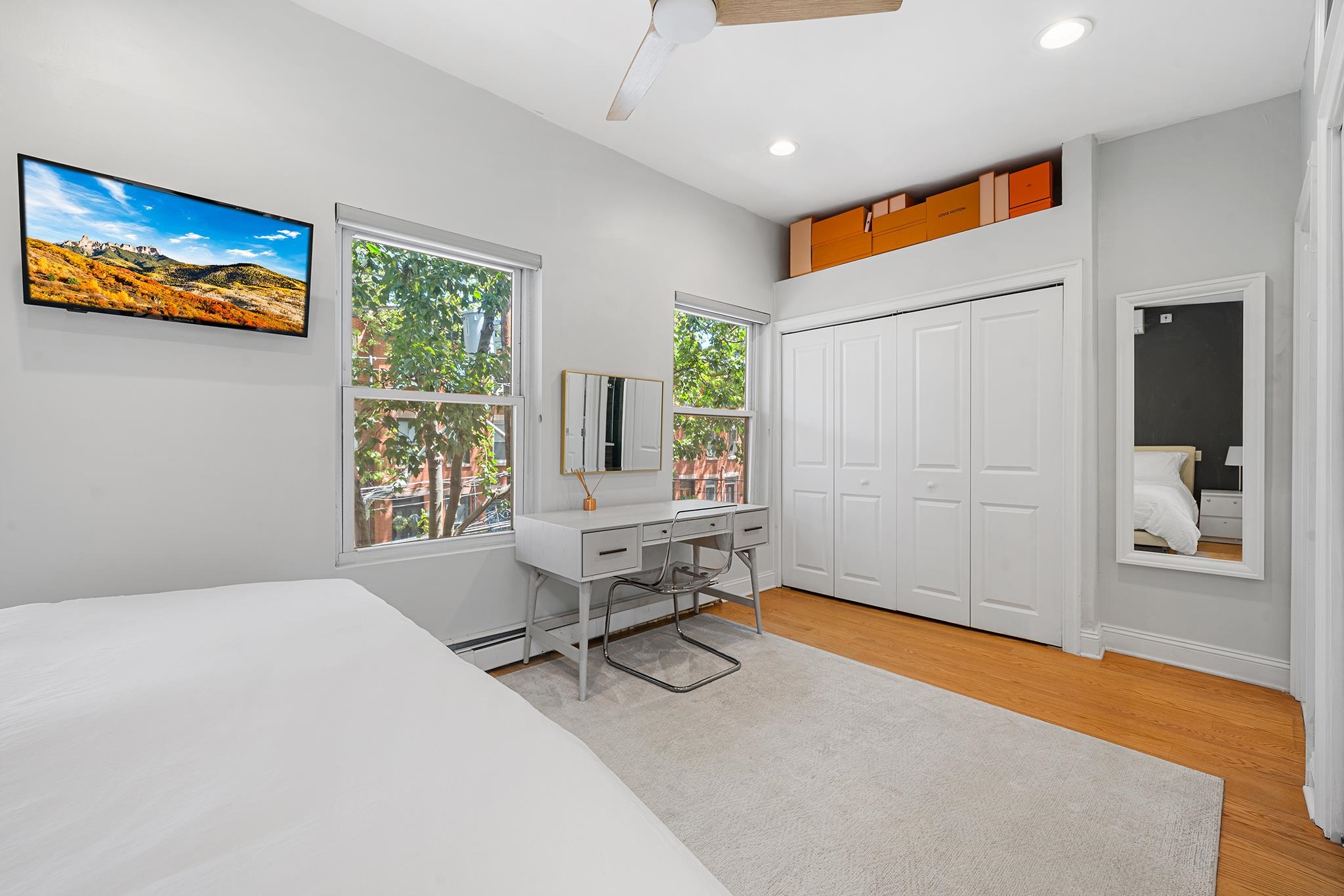 235 7TH ST Unit: 2