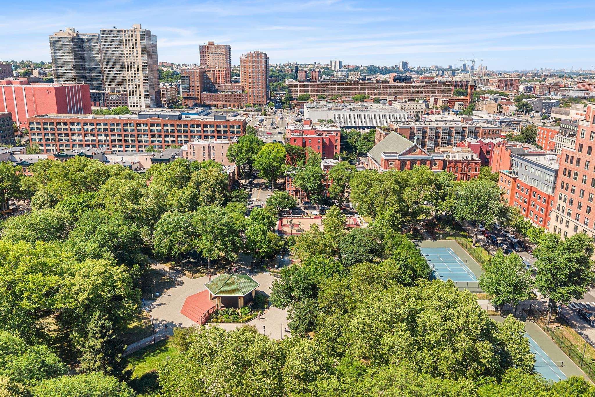 235 7TH ST Unit: 2