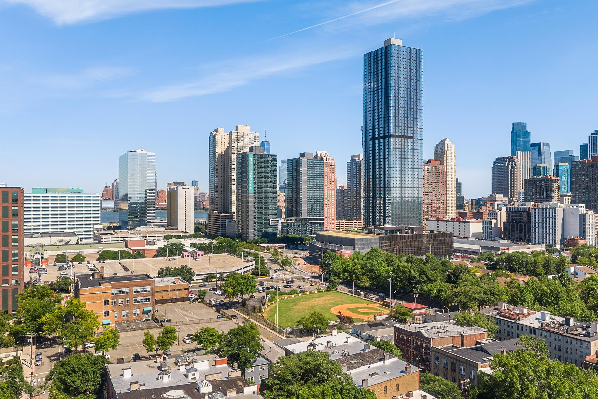 235 7TH ST Unit: 2