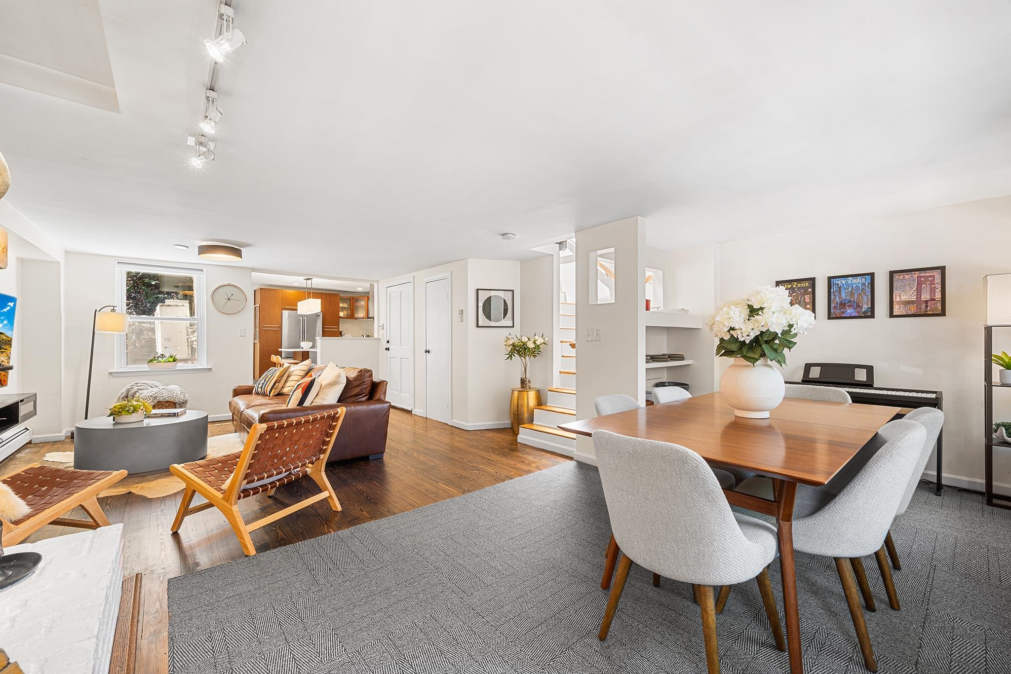 235 7TH ST Unit: 2