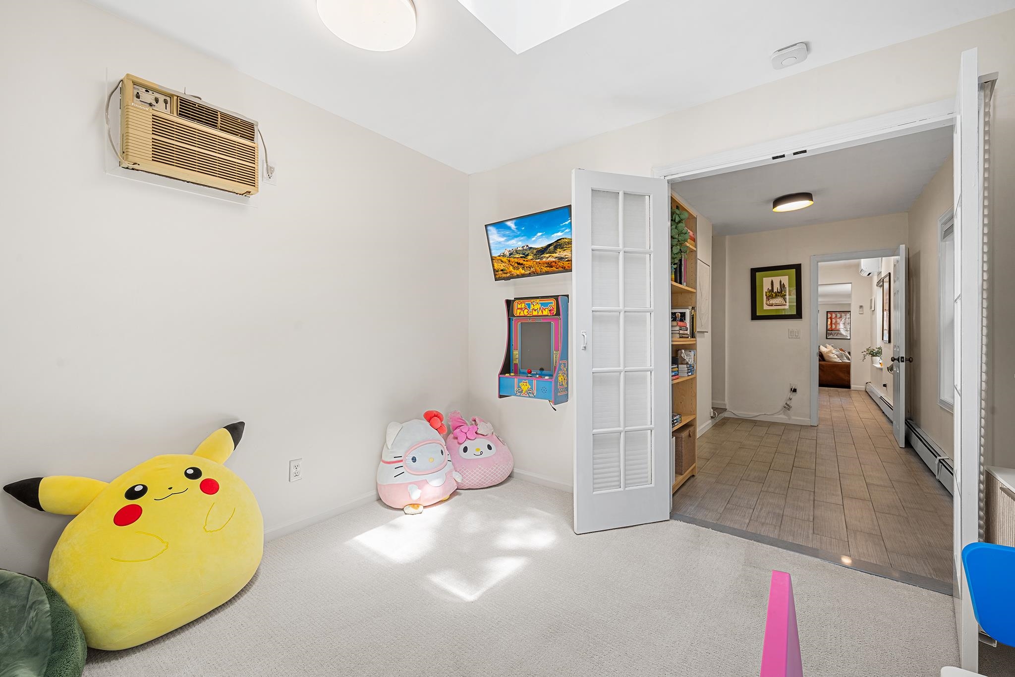 235 7TH ST Unit: 2
