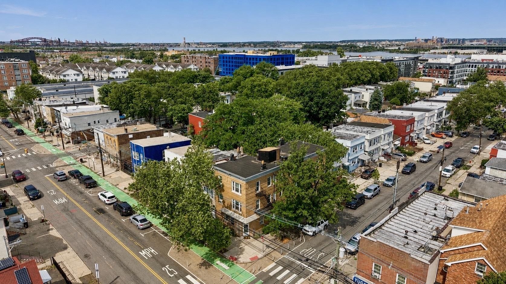 111 MALLORY AVE Unit: 2