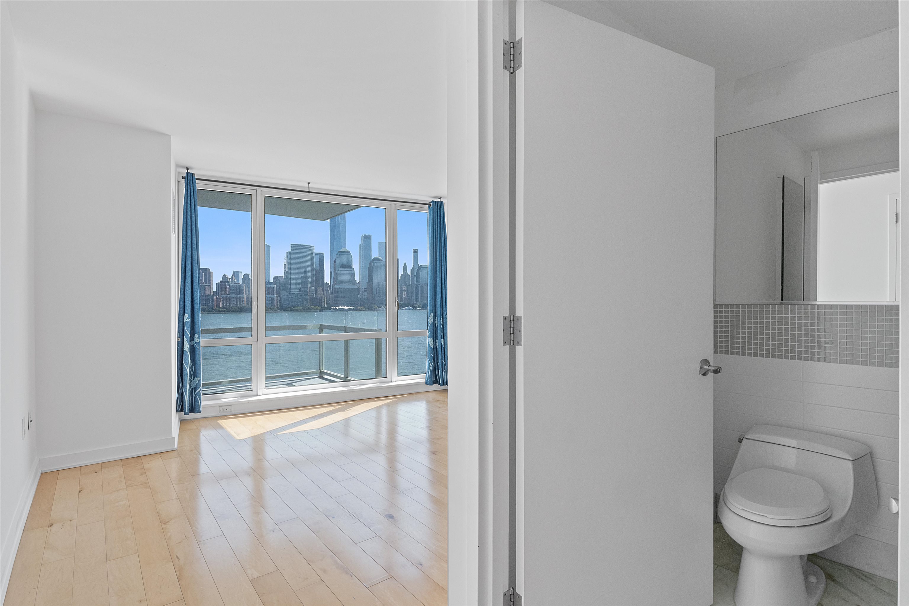 2 2ND ST Unit: 1103