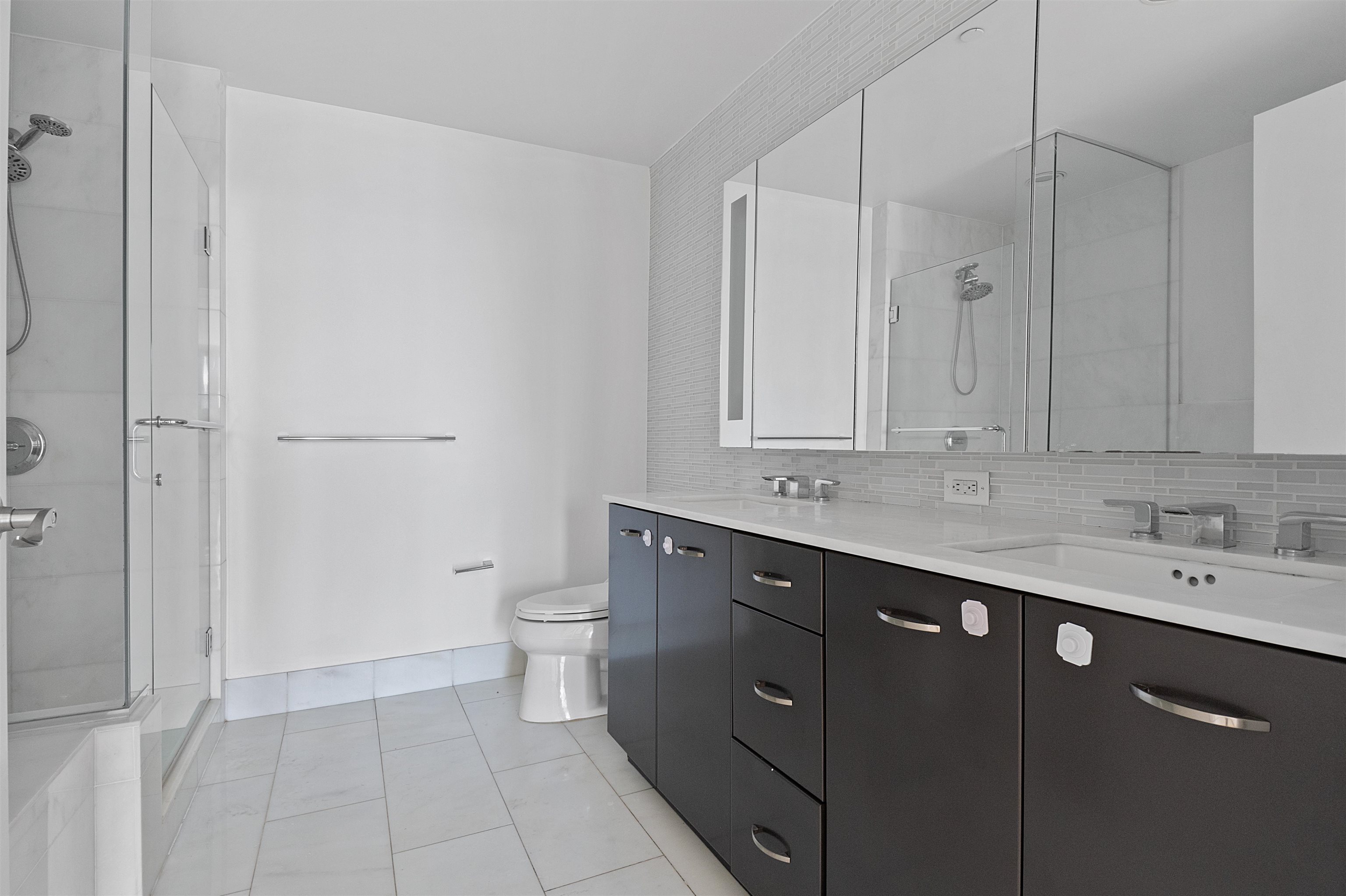 2 2ND ST Unit: 1103