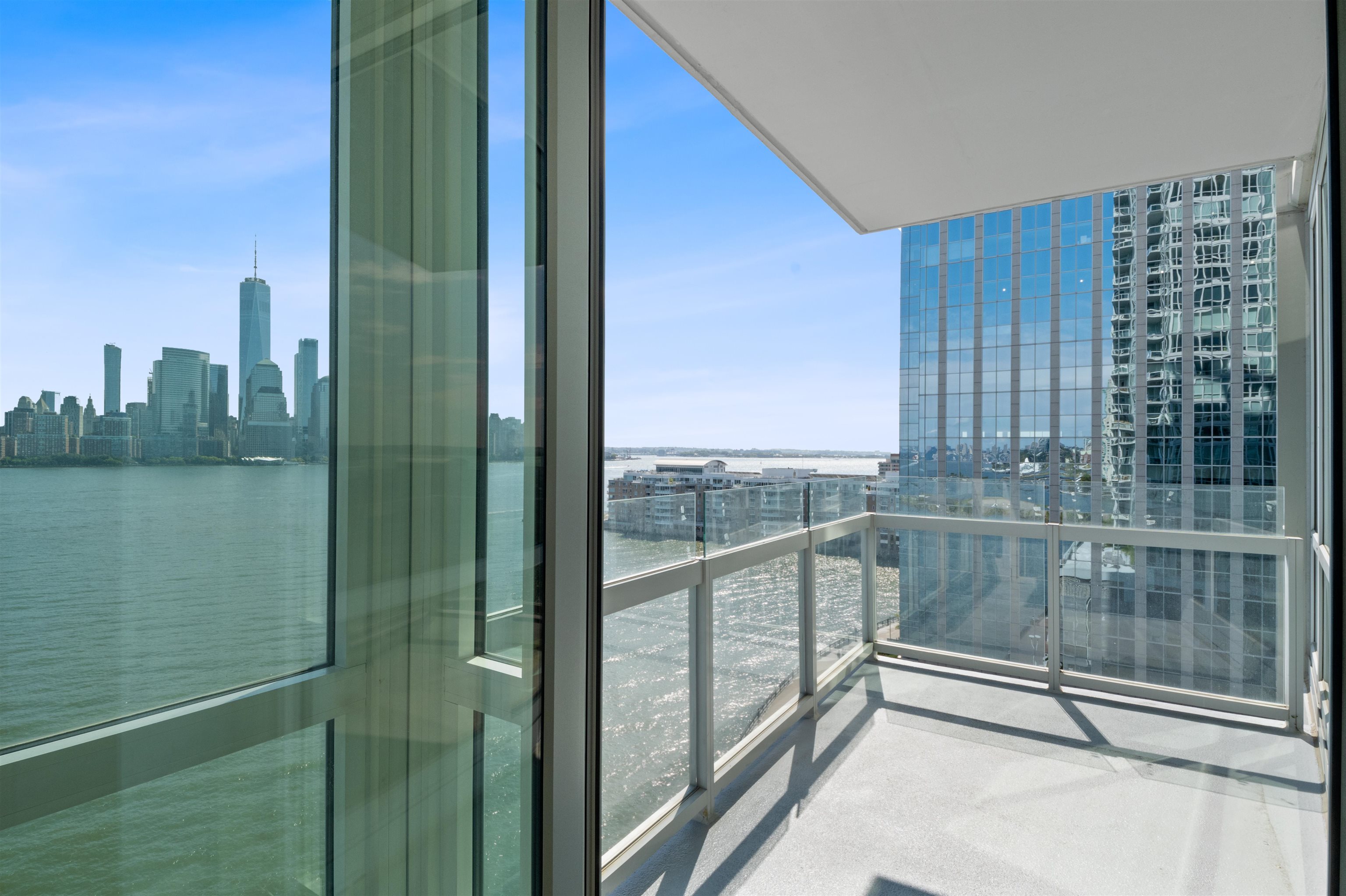 2 2ND ST Unit: 1103