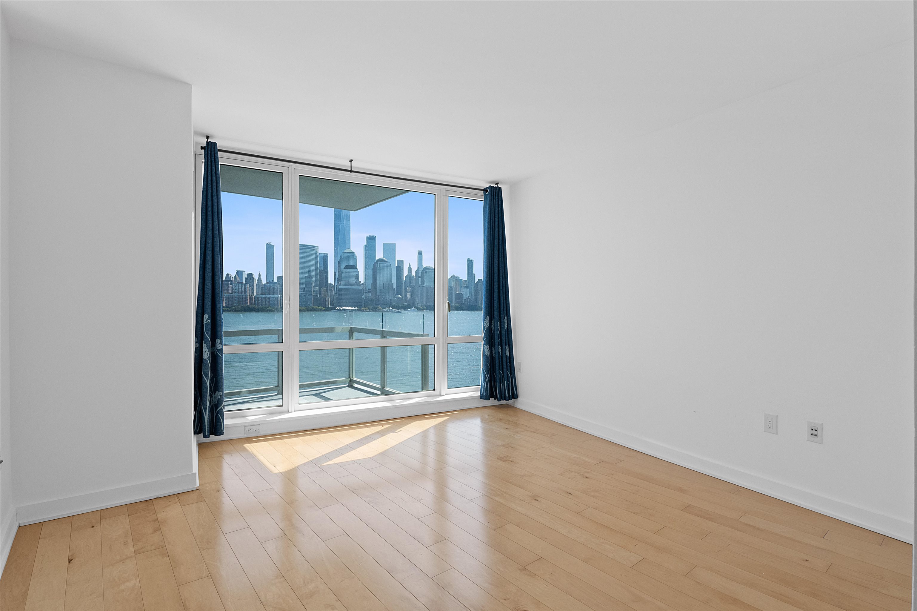 2 2ND ST Unit: 1103