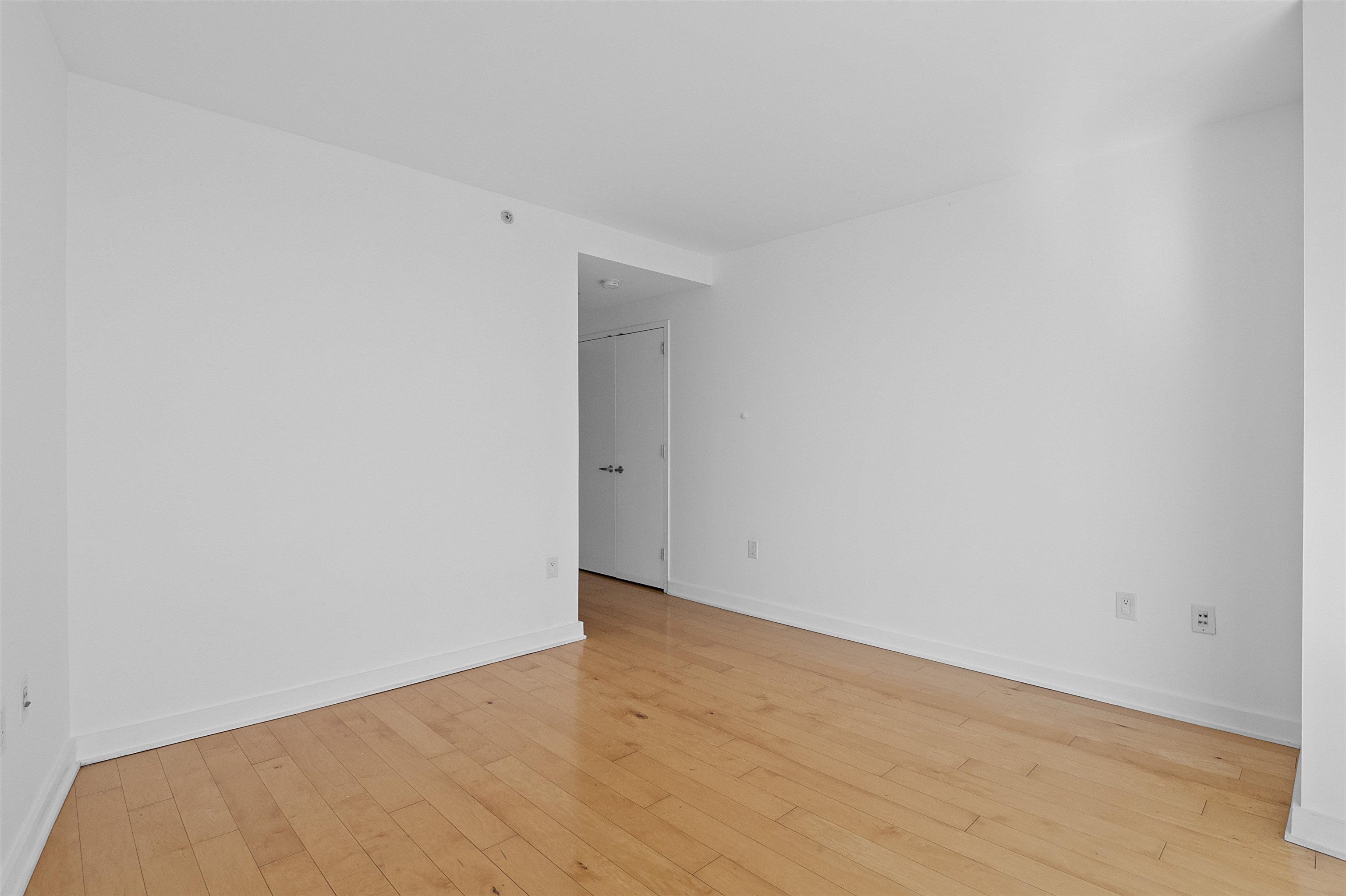 2 2ND ST Unit: 1103