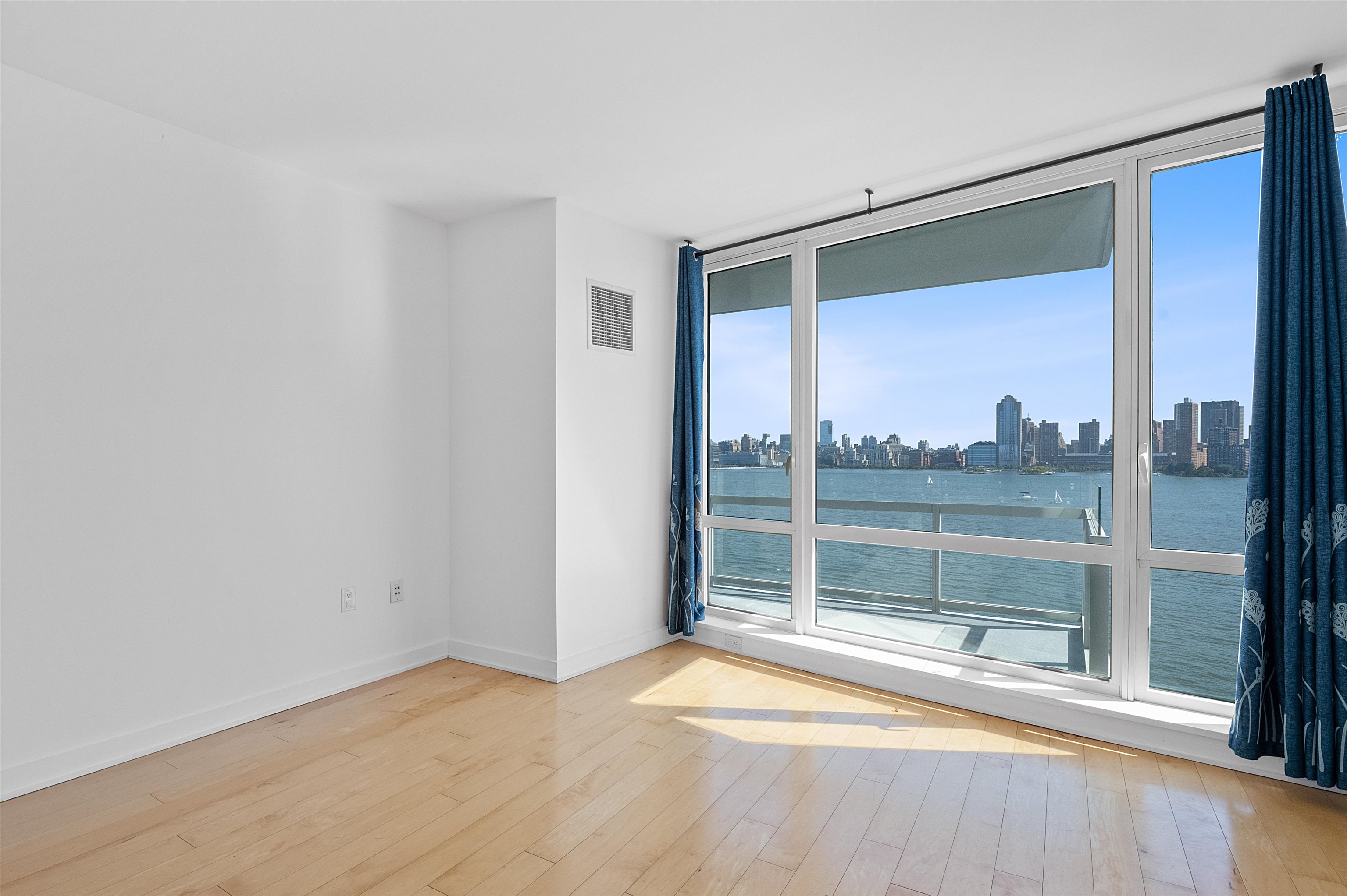 2 2ND ST Unit: 1103