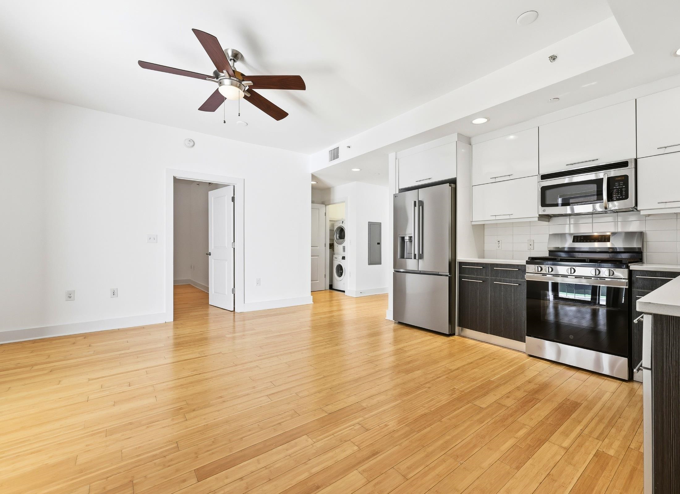 154 STEUBEN ST Unit: 201