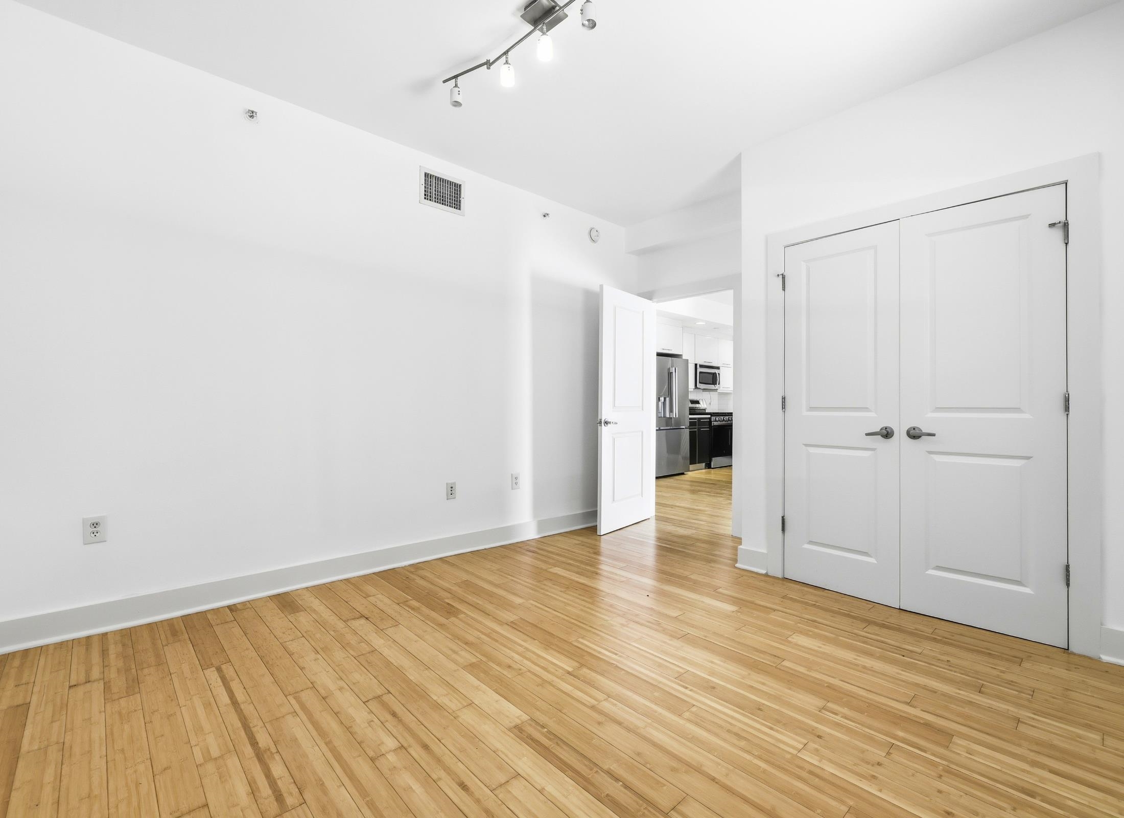 154 STEUBEN ST Unit: 201