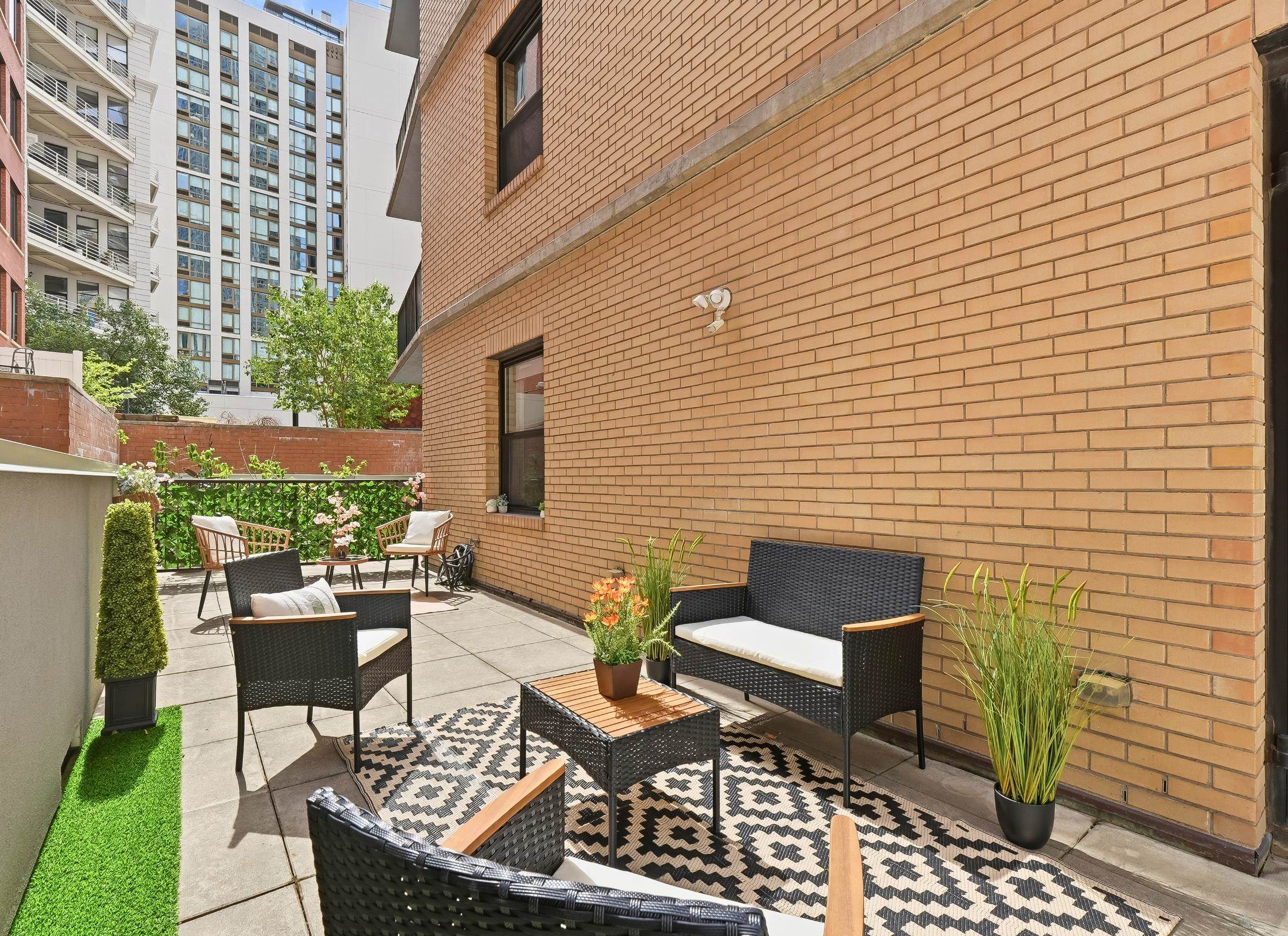 154 STEUBEN ST Unit: 201