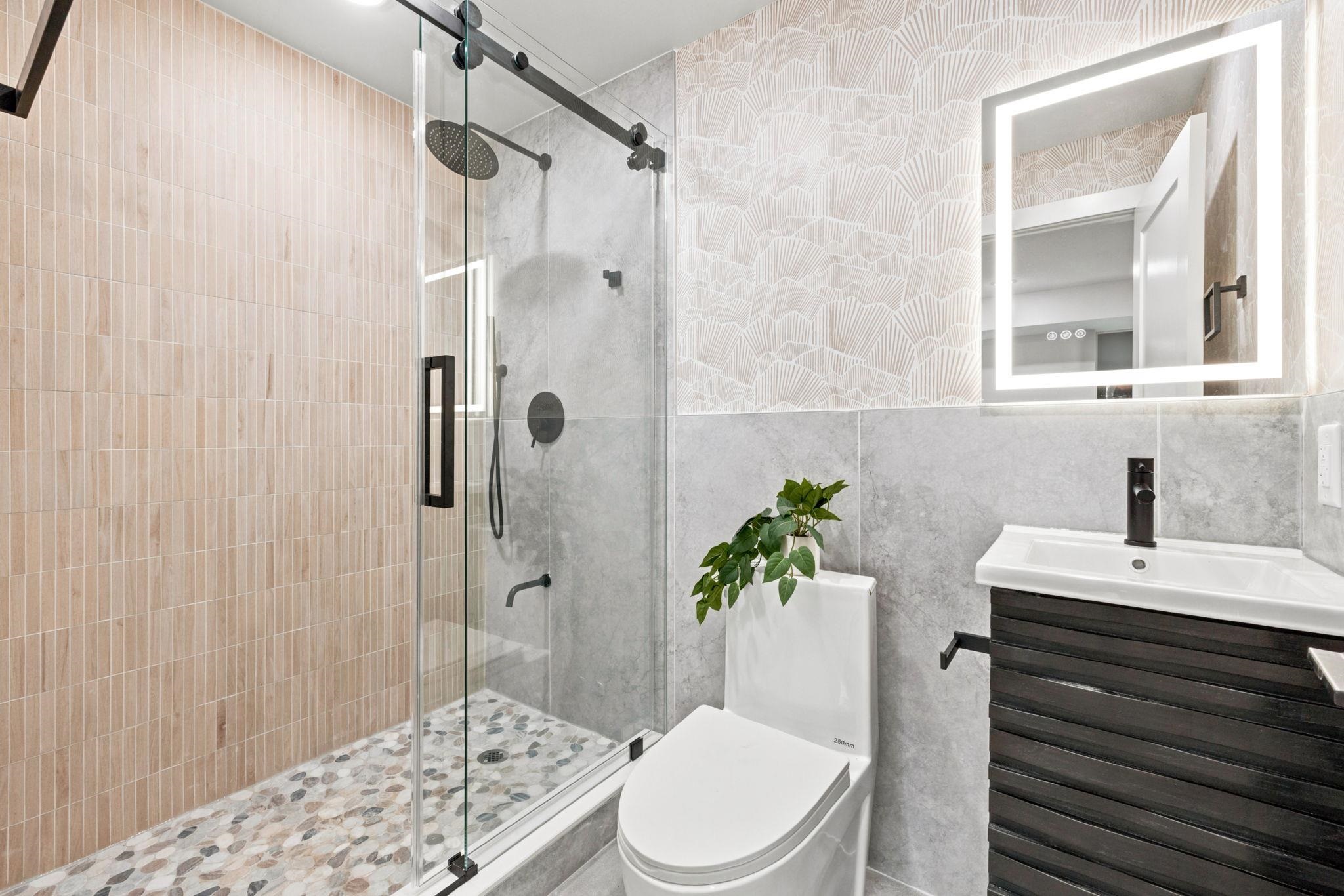 42 WAVERLY ST Unit: 1