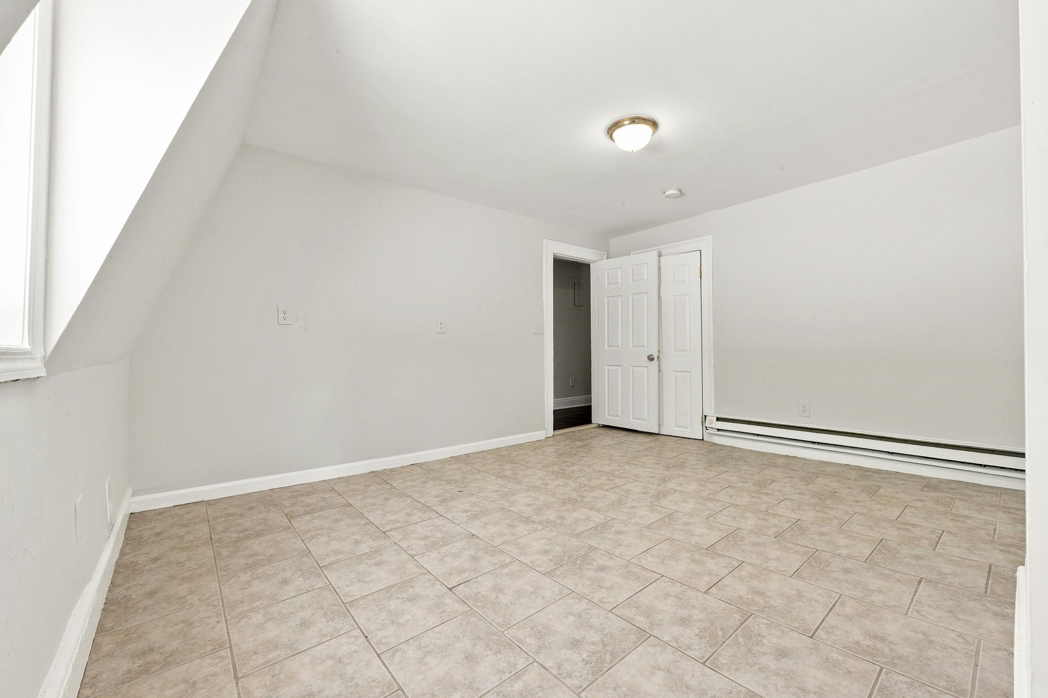 69 BELMONT AVE Unit: 2