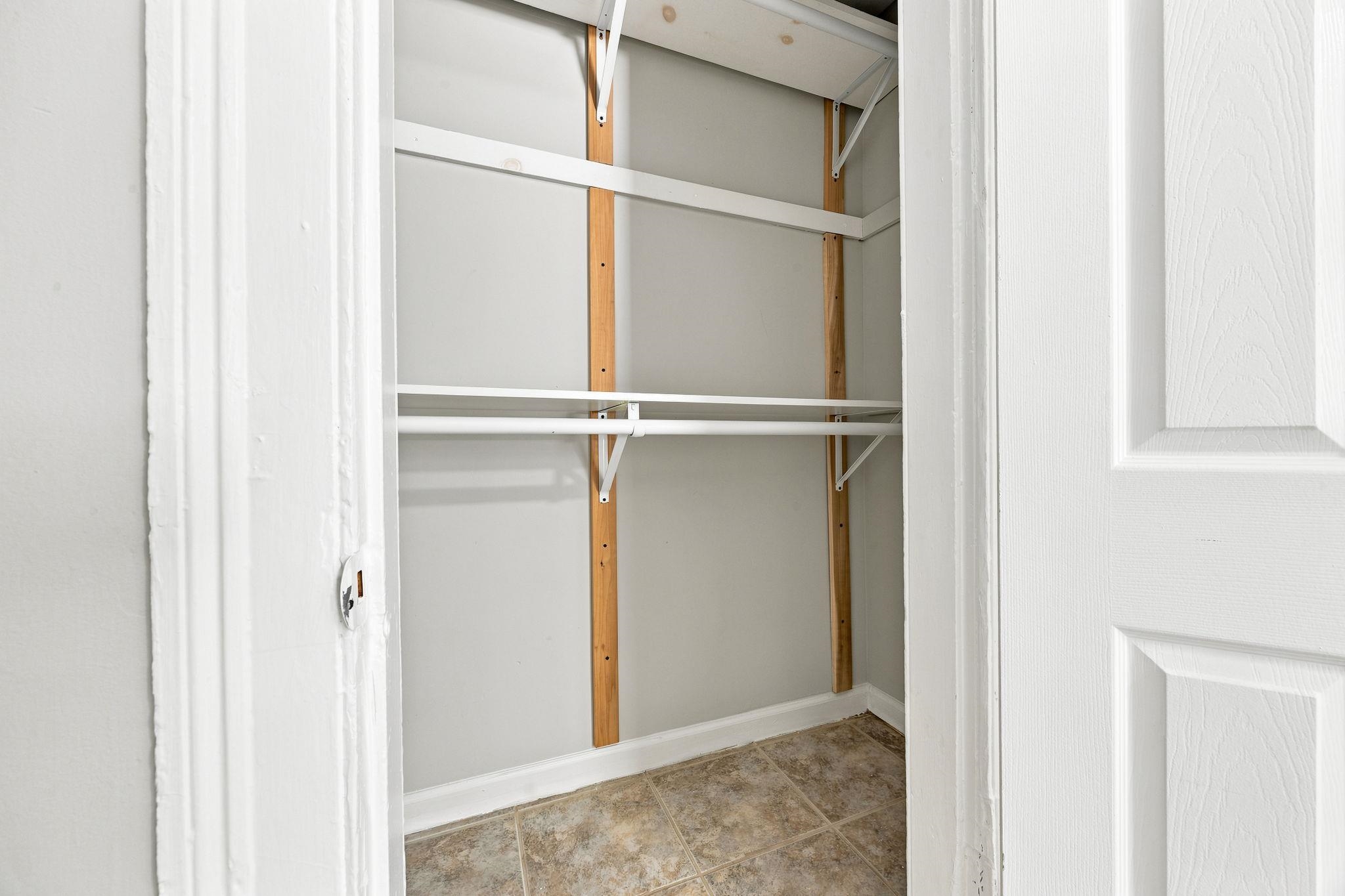 69 BELMONT AVE Unit: 2