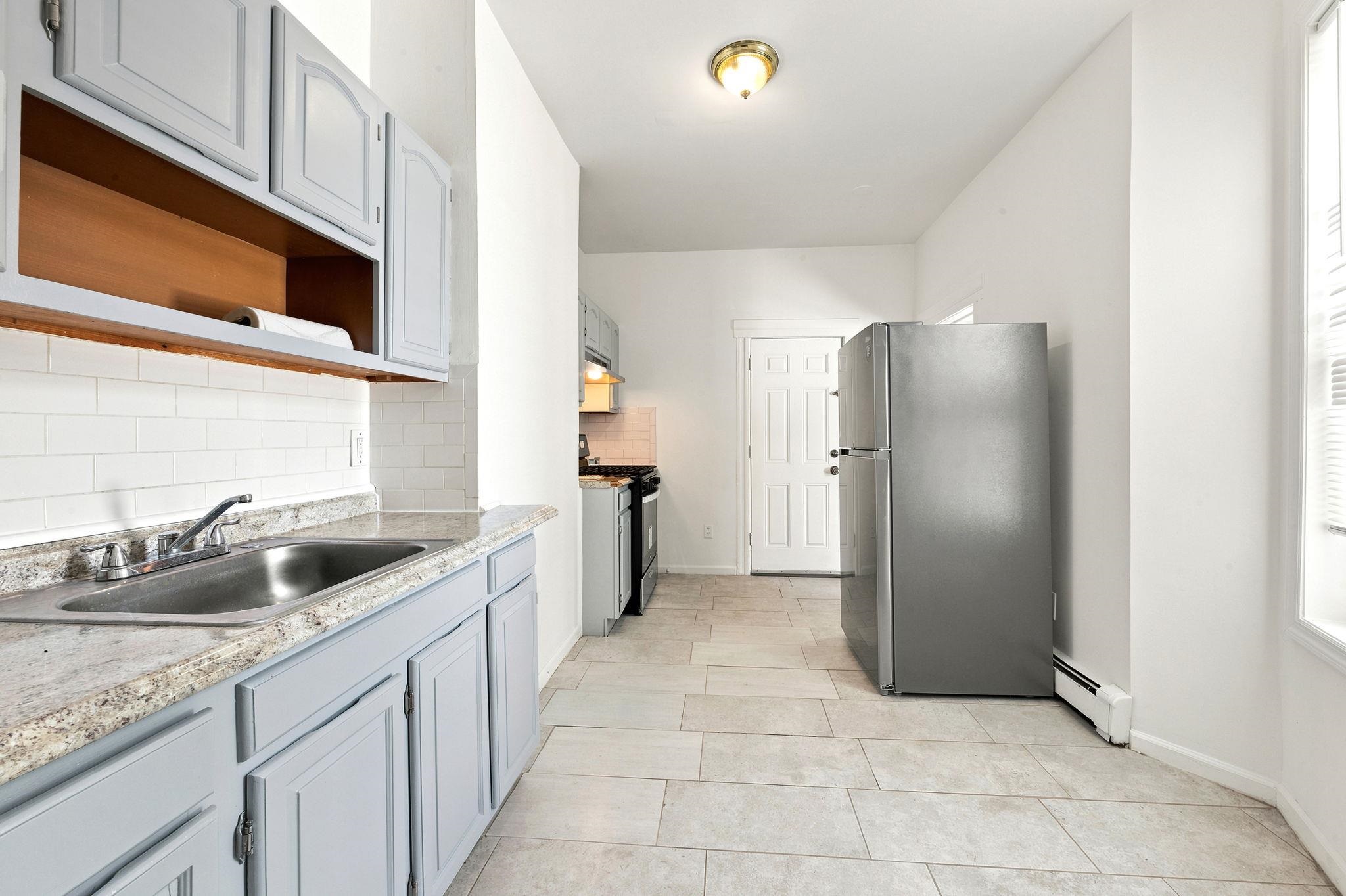 69 BELMONT AVE Unit: 2