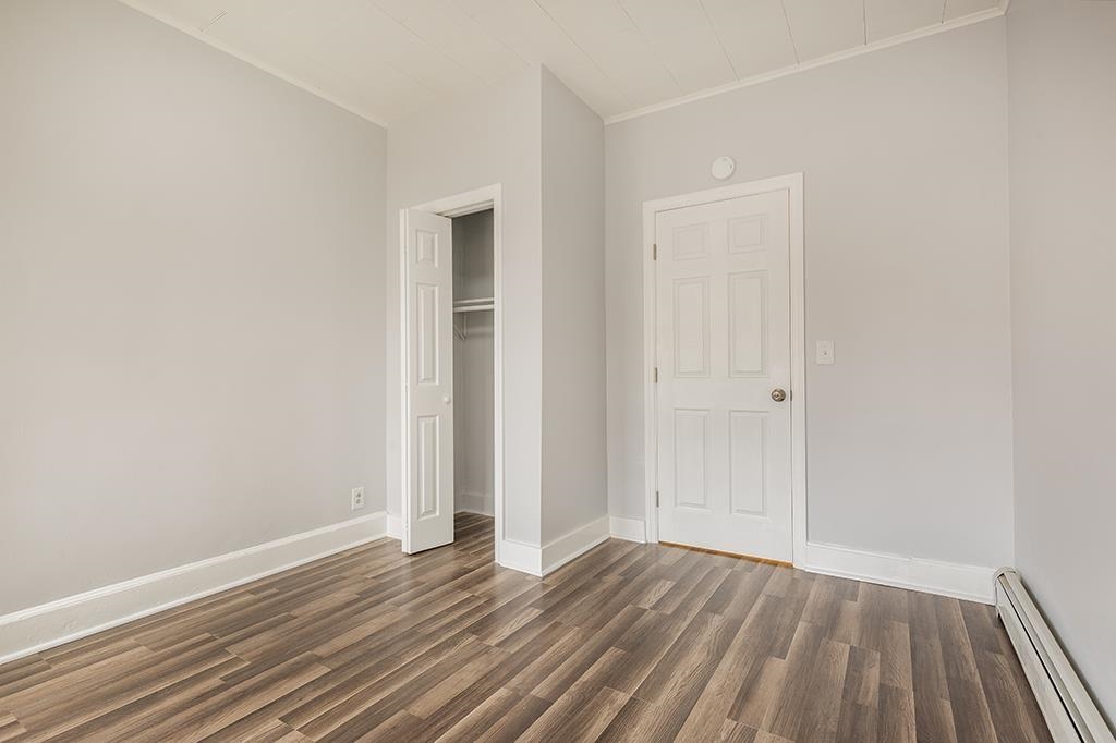 342 AVENUE E Unit: 1