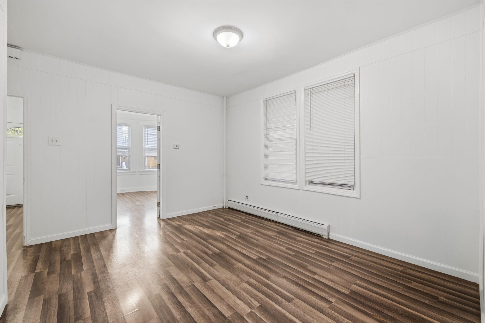 342 AVENUE E Unit: 1