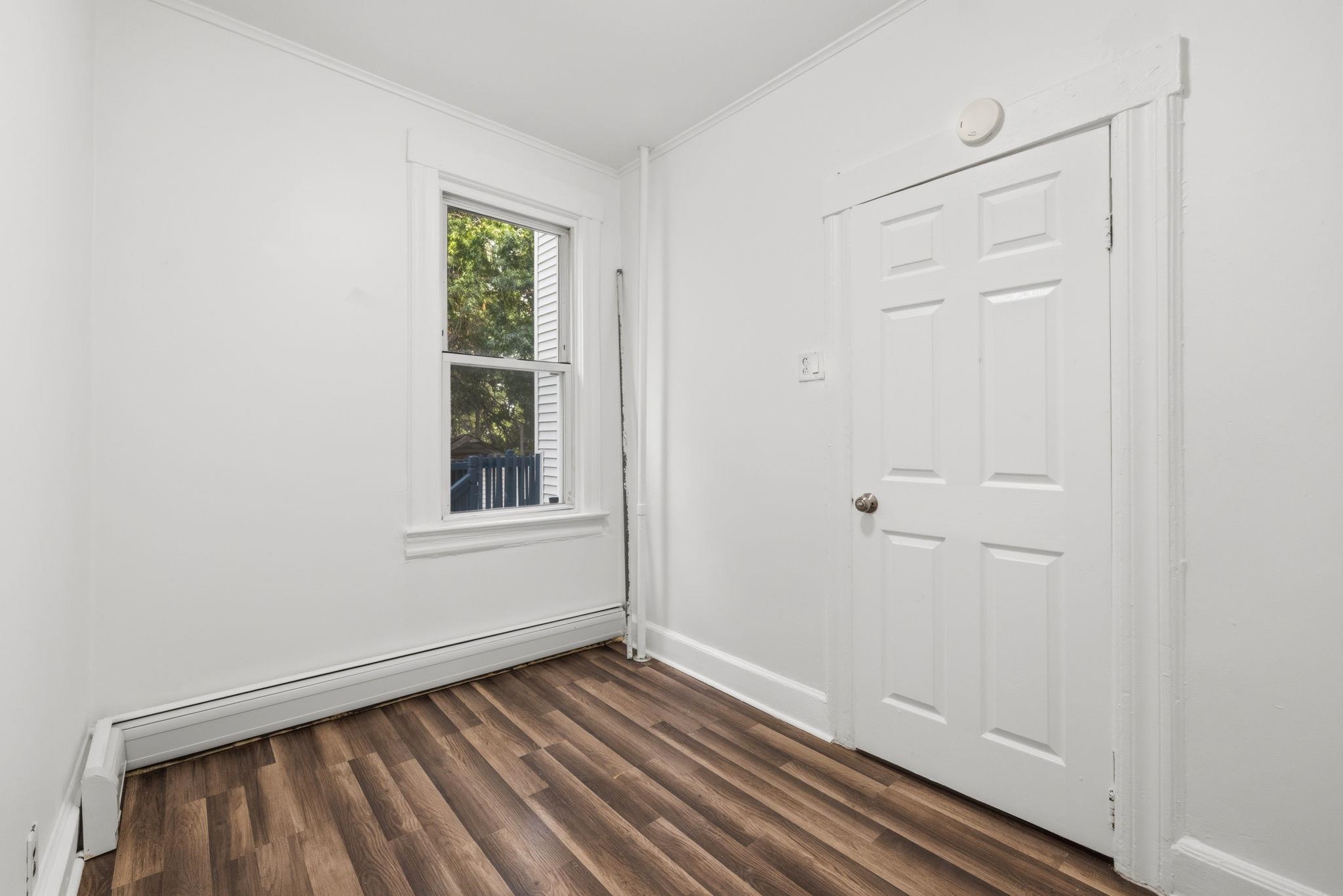 342 AVENUE E Unit: 1