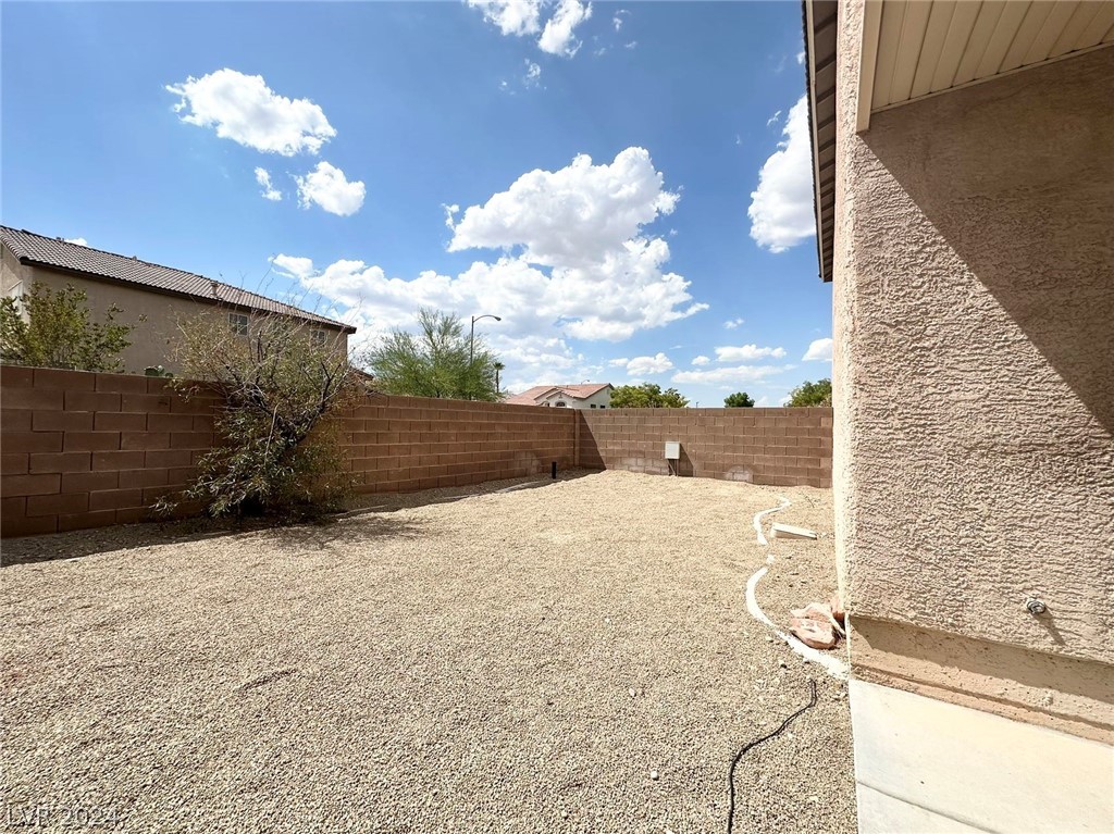 9891 Ridge Hill Avenue