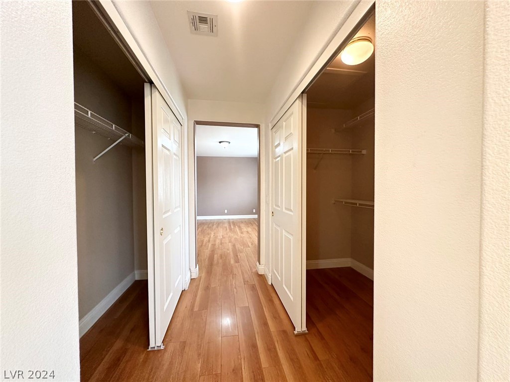 9891 Ridge Hill Avenue