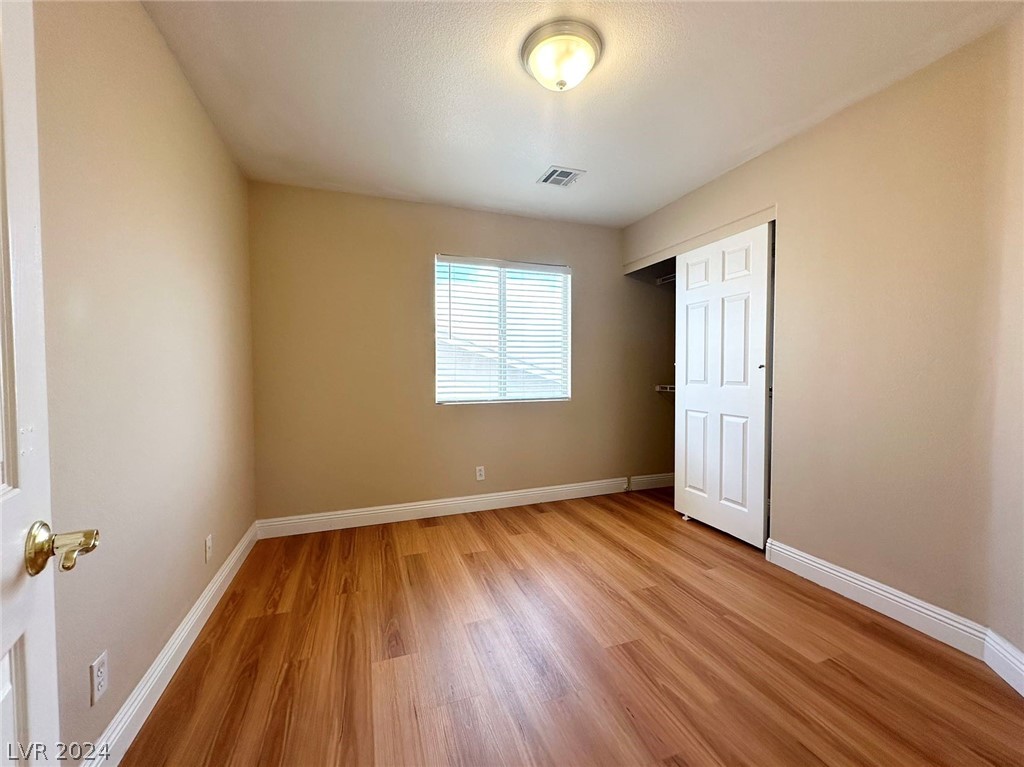 9891 Ridge Hill Avenue