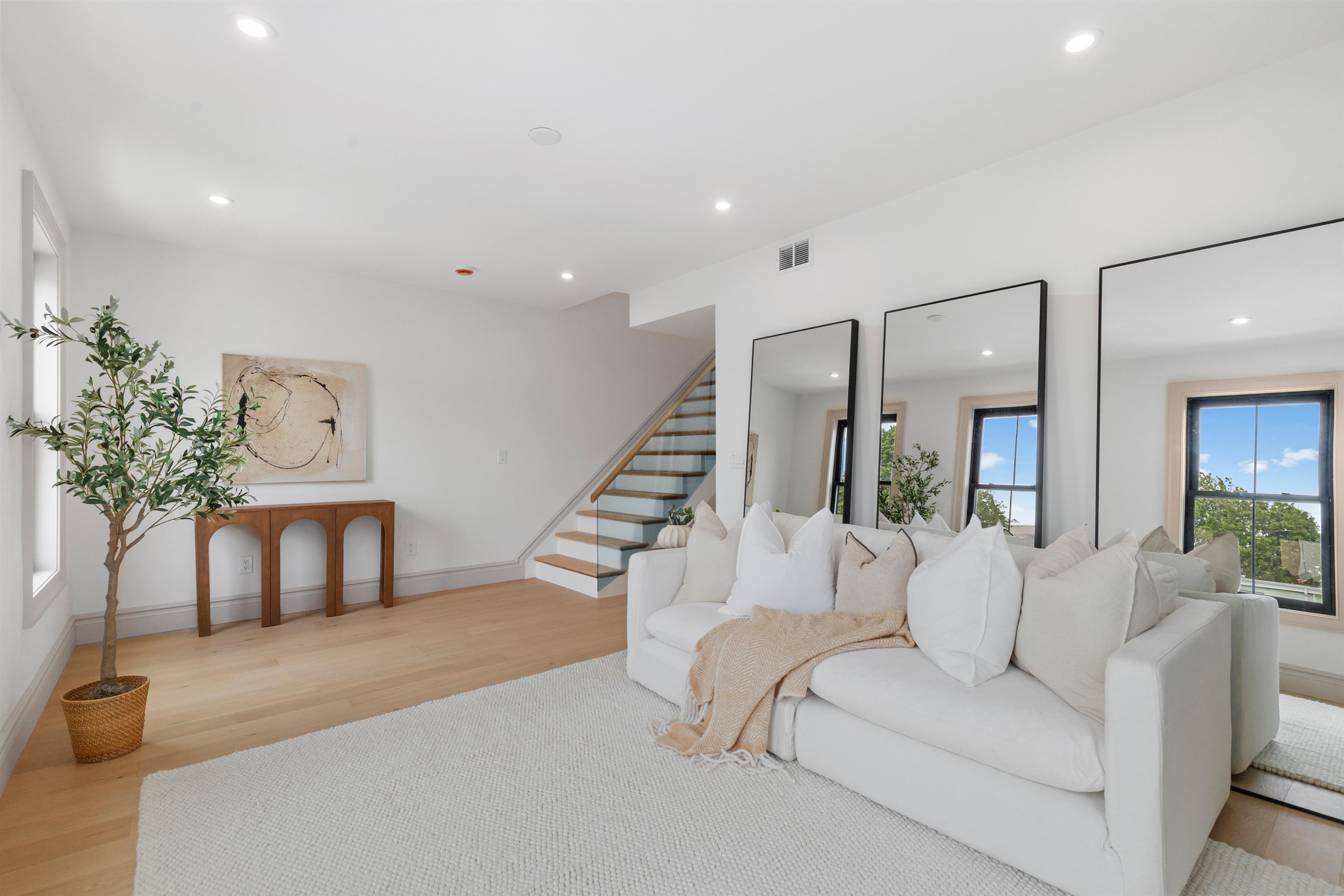 105 ATLANTIC ST Unit: PH-ROOF