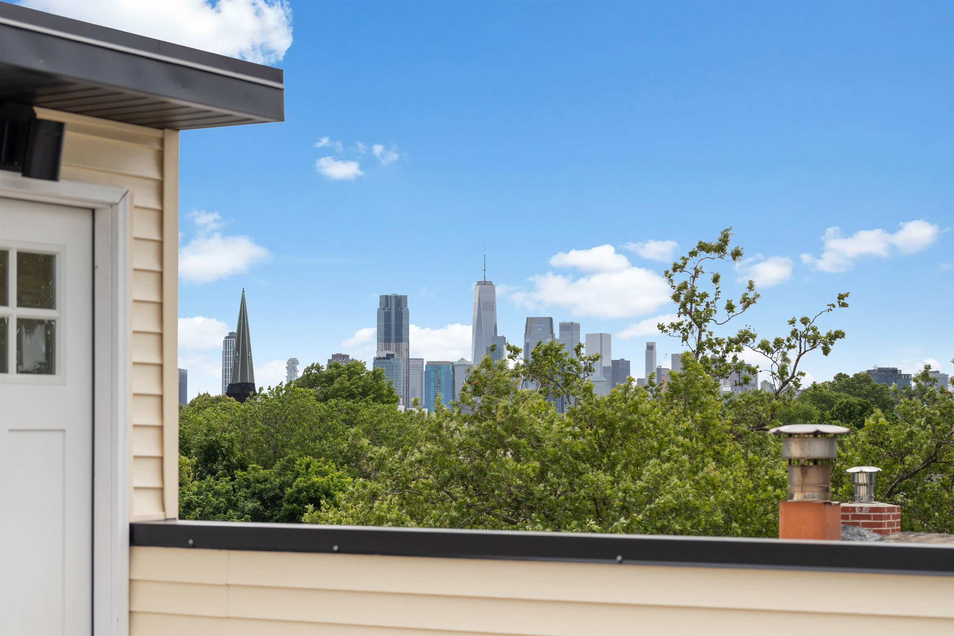 105 ATLANTIC ST Unit: PH-ROOF