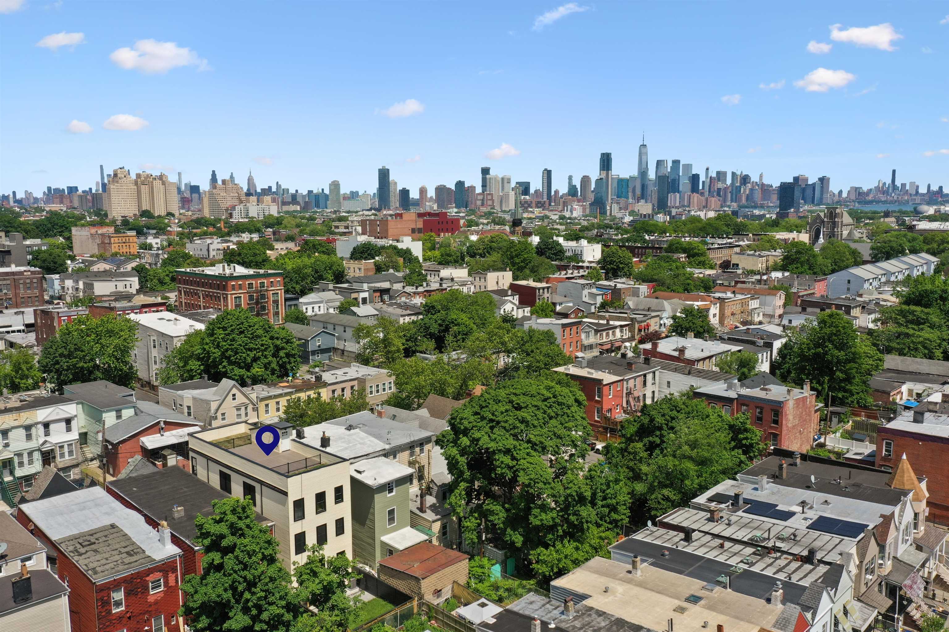 105 ATLANTIC ST Unit: PH-ROOF