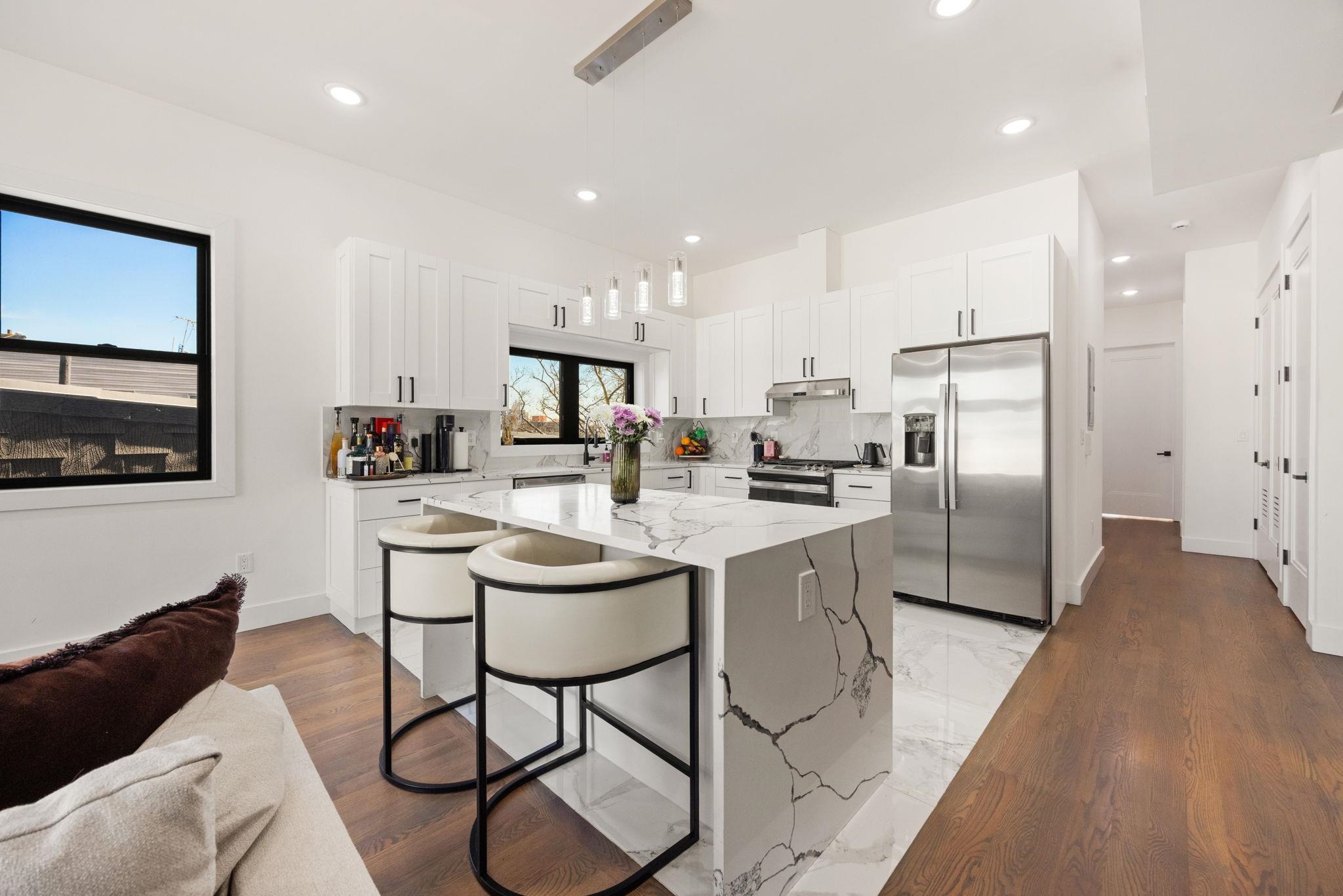 121 PROSPECT ST Unit: 2