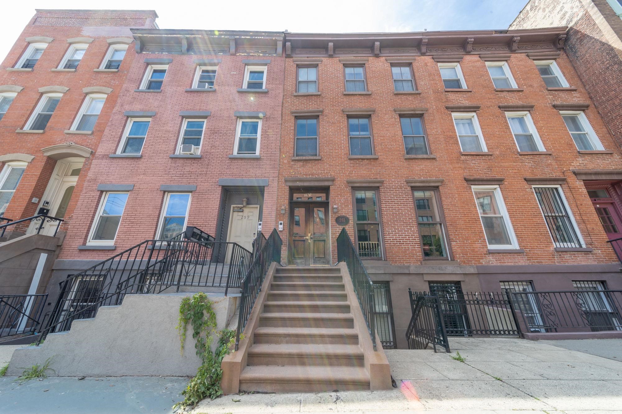 261 GROVE ST Unit: 2